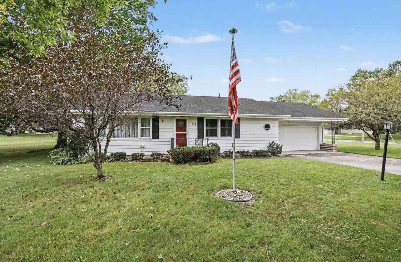Homes For Sale - 913 Main Street<br/> Buchanan, MI 49107
