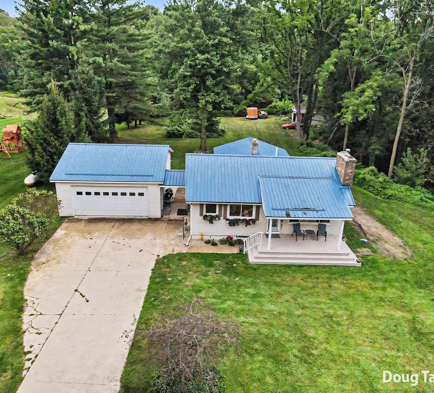 Homes For Sale - 538 108th Street<br/> Caledonia, MI 49316