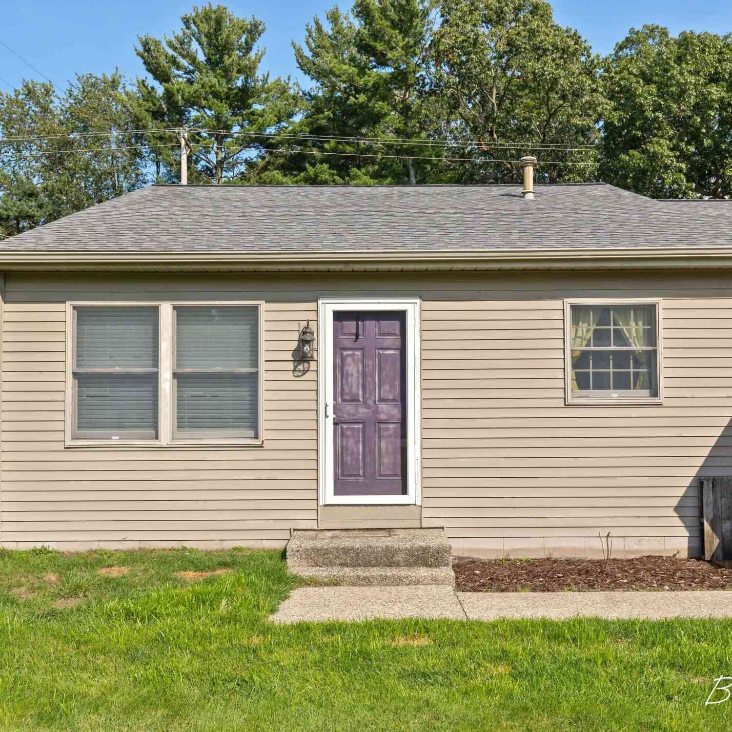 Condo For Sale - 18210 Mohawk Drive #6<br/> Ottawa County, Spring Lake, MI 49456