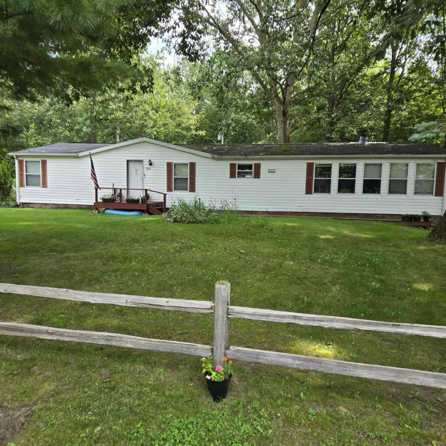 Mobile Home For Sale - 2625 Sanford Drive<br/> Hillsdale County, Hillsdale, MI 49242