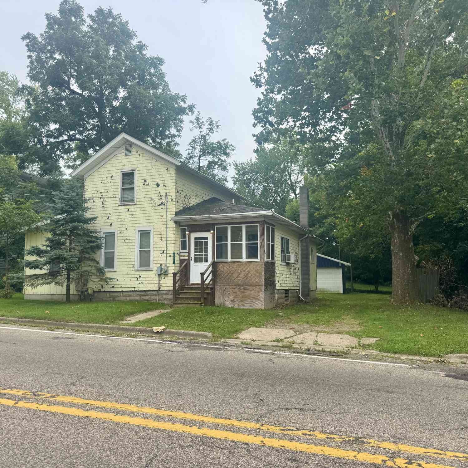 Homes For Sale - 515 E North Street<br/> Jackson, MI 49202