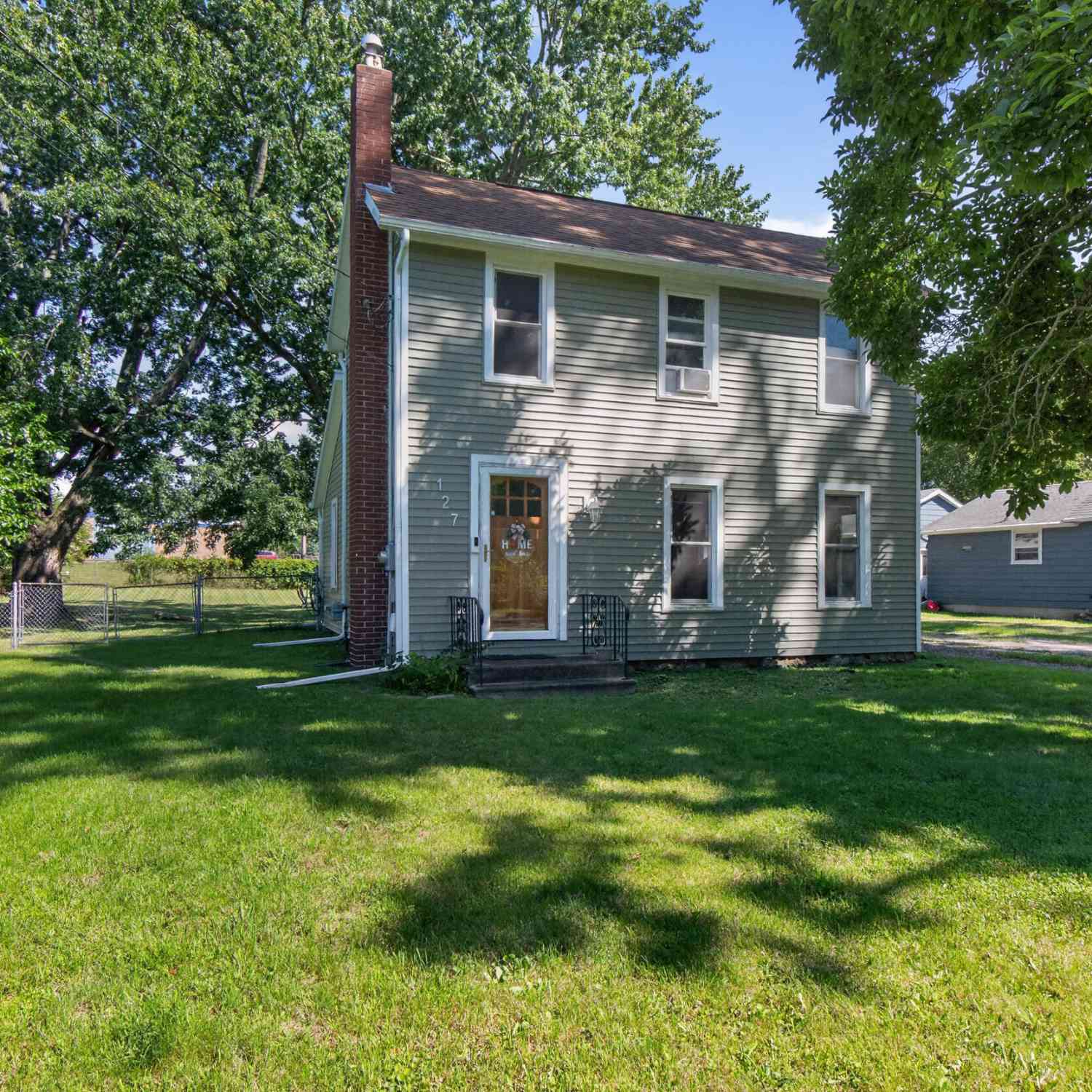 Homes For Sale - 127 Broad Street<br/> Jackson County, Brooklyn, MI 49230