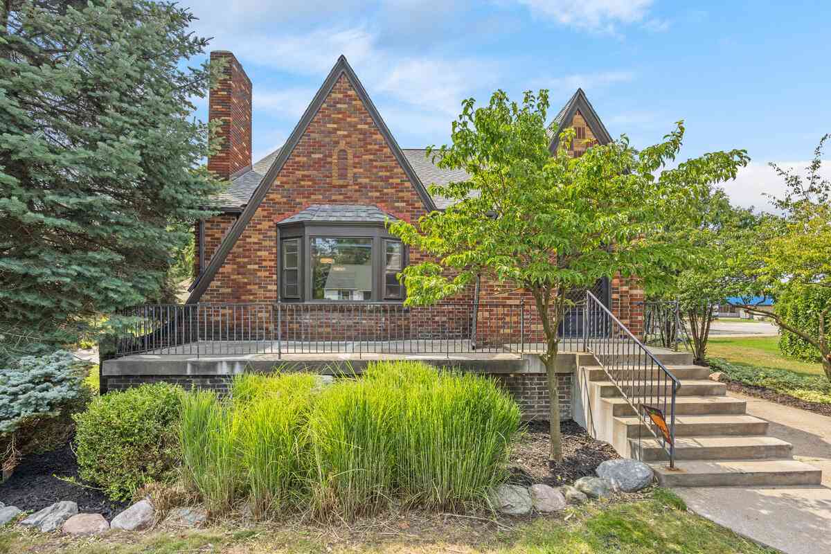 Homes For Sale - 349 Baynton Avenue<br/> Kent County, Grand Rapids, MI 49503