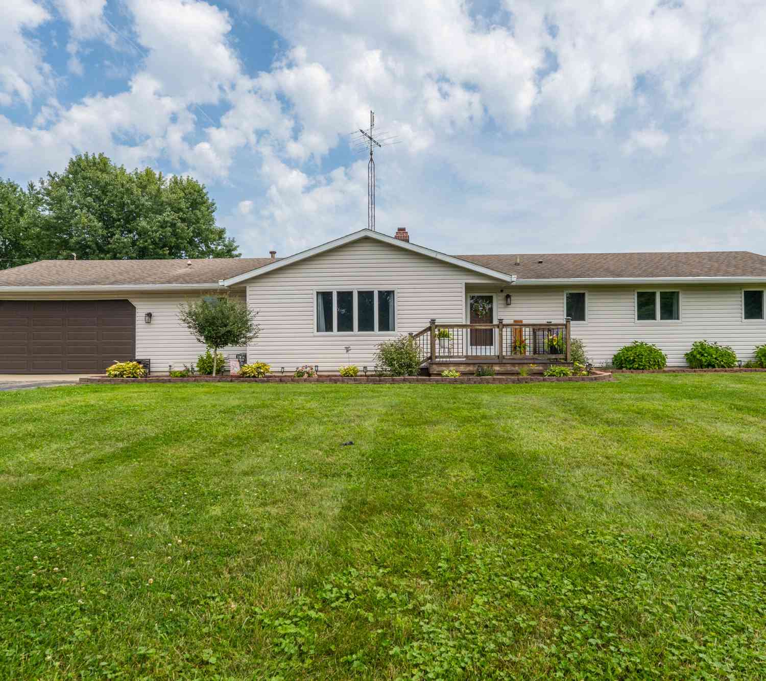 Homes For Sale - 13639 S Three Oaks Road<br/> Berrien County, Sawyer, MI 49125