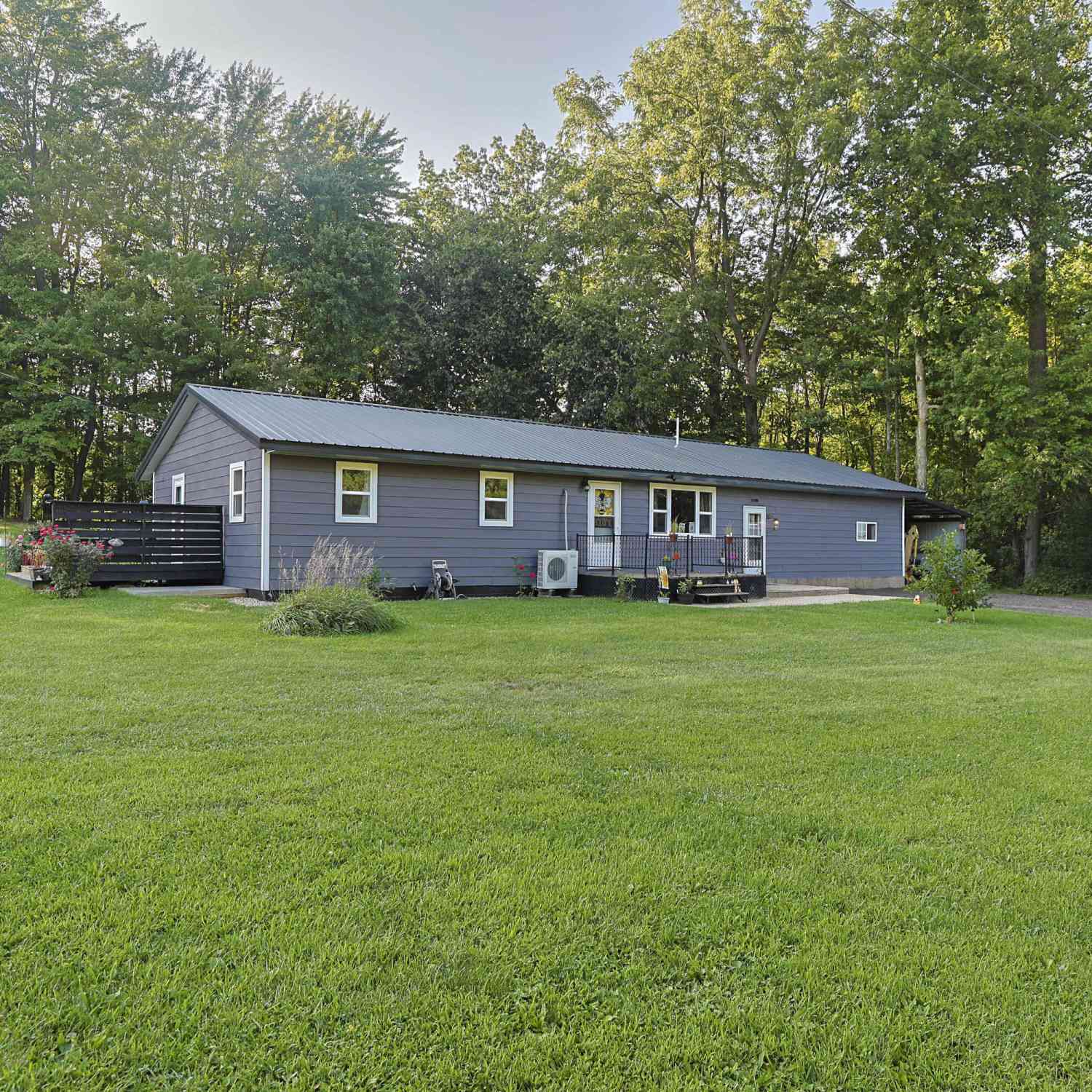 Homes For Sale - 14910 Boyle Lake Road<br/> Berrien County, Buchanan, MI 49107