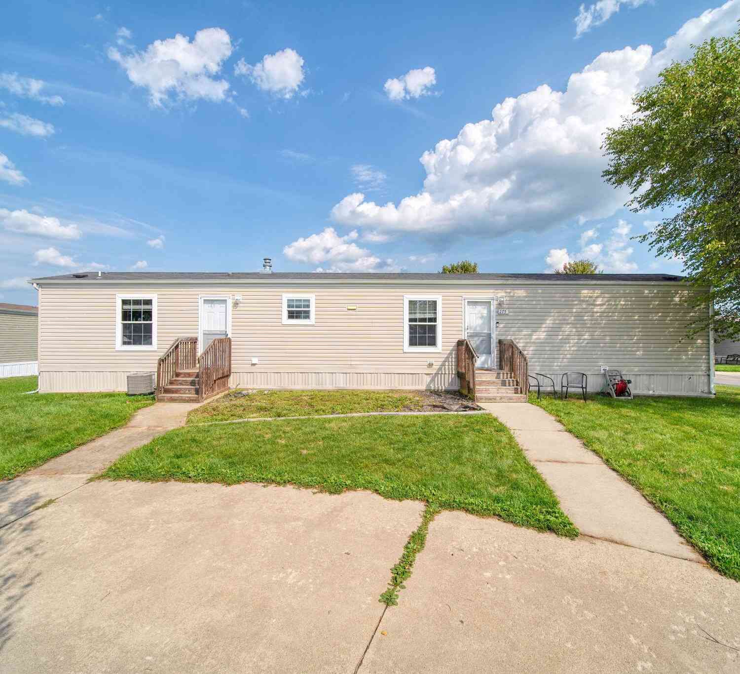 Mobile Home For Sale - 275 Grand River Drive<br/> Lenawee County, Adrian, MI 49221