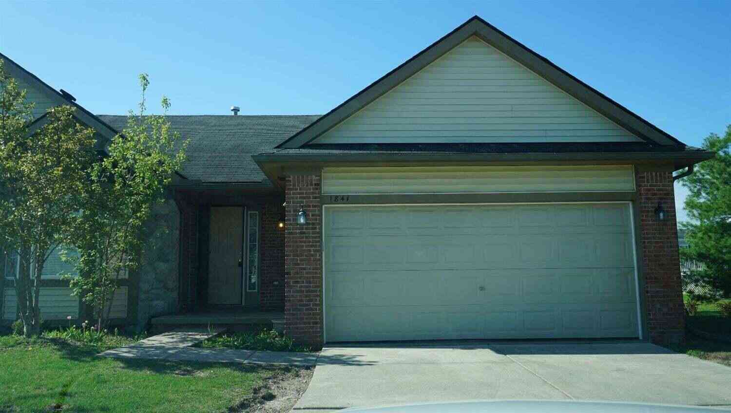 Condo For Rent - 1841 Wexford Circle<br/> Ypsilanti, MI 48198