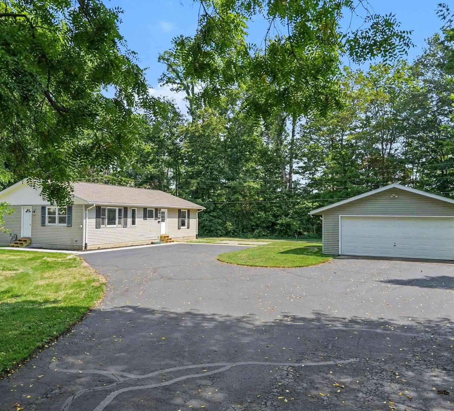 Homes For Sale - 410 N Bluff Street<br/> Berrien County, Berrien Springs, MI 49103
