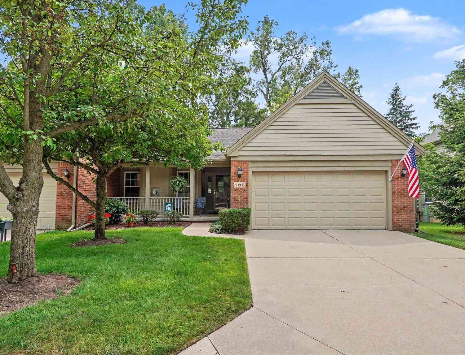Condo For Sale - 106 Village Place Drive<br/> Chelsea, MI 48118