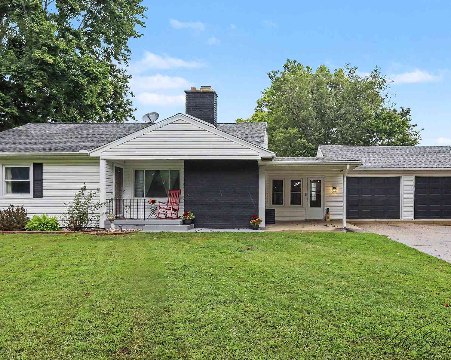 Homes For Sale - 751 Riverview Drive<br/> Allegan County, Plainwell, MI 49080