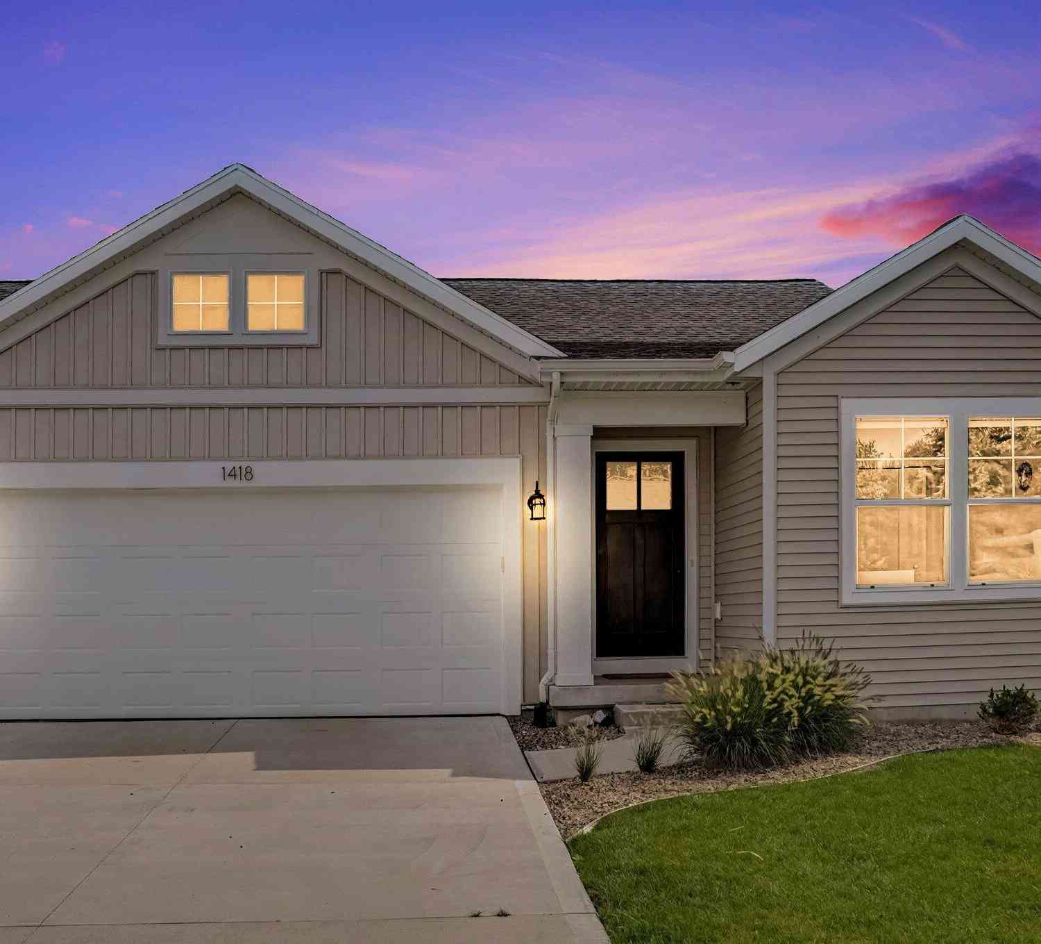 Condo For Sale - 1418 N Village Circle<br/> Kalamazoo, MI 49009