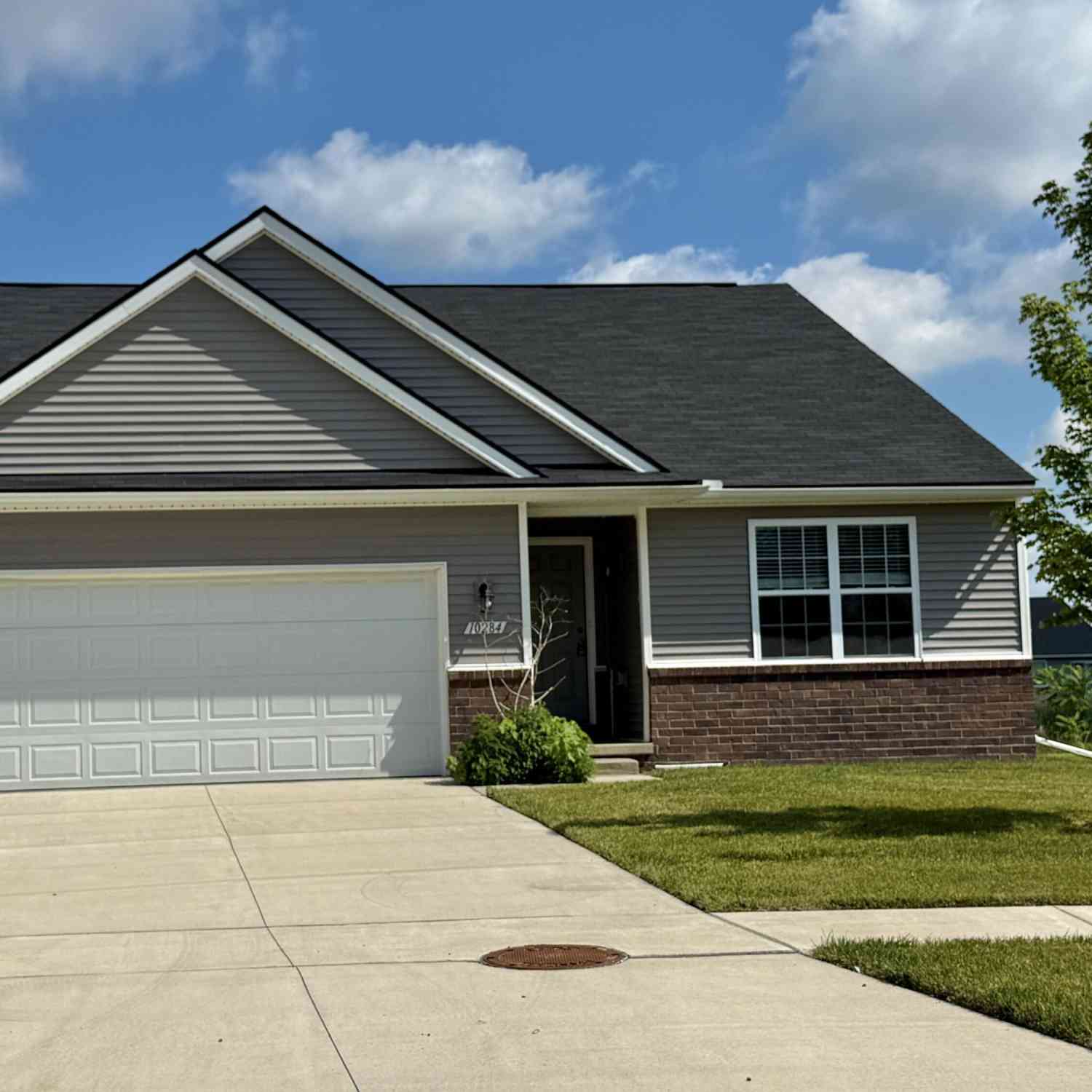 Condo For Rent - 10284 Swan Lake Circle<br/> Ypsilanti, MI 48197