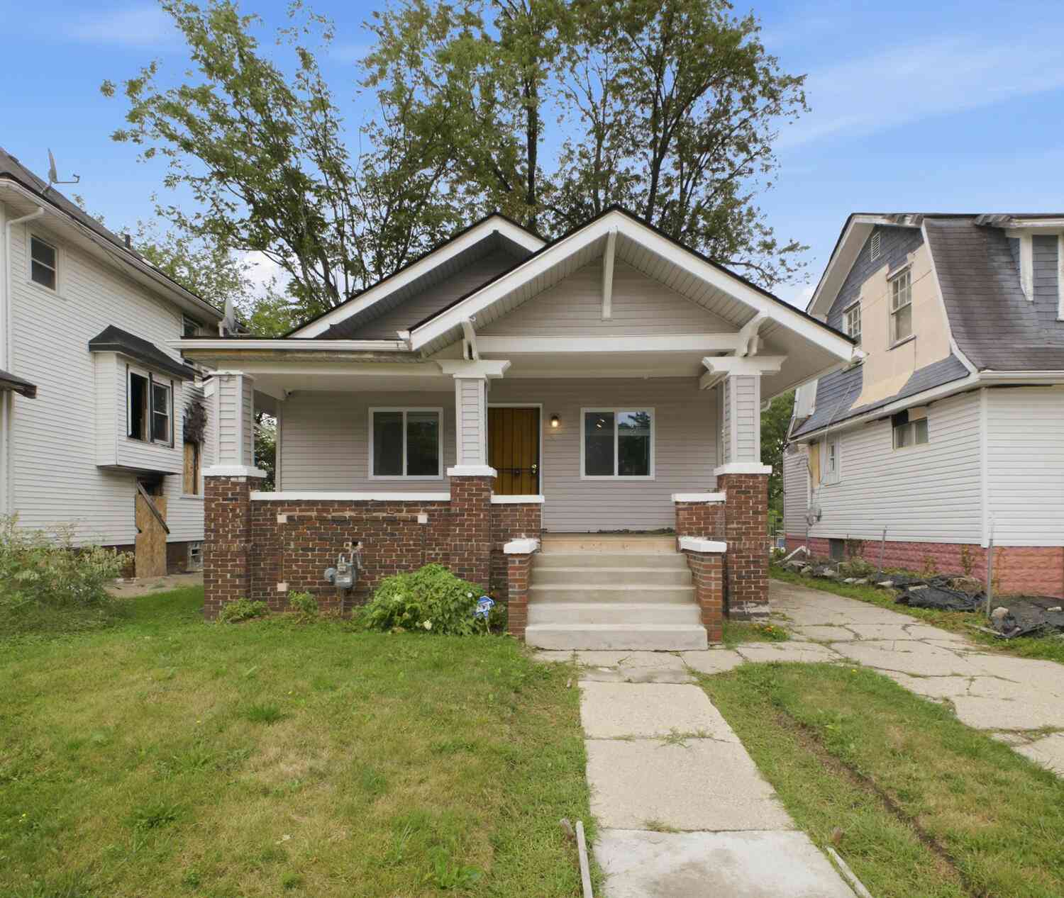 Homes For Sale - 39 Cedarhurst Place<br/> Wayne County, Detroit, MI 48203