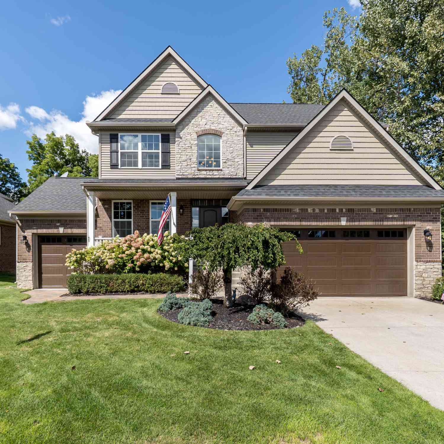 Condo For Sale - 175 Singh Boulevard<br/> South Lyon, MI 48178