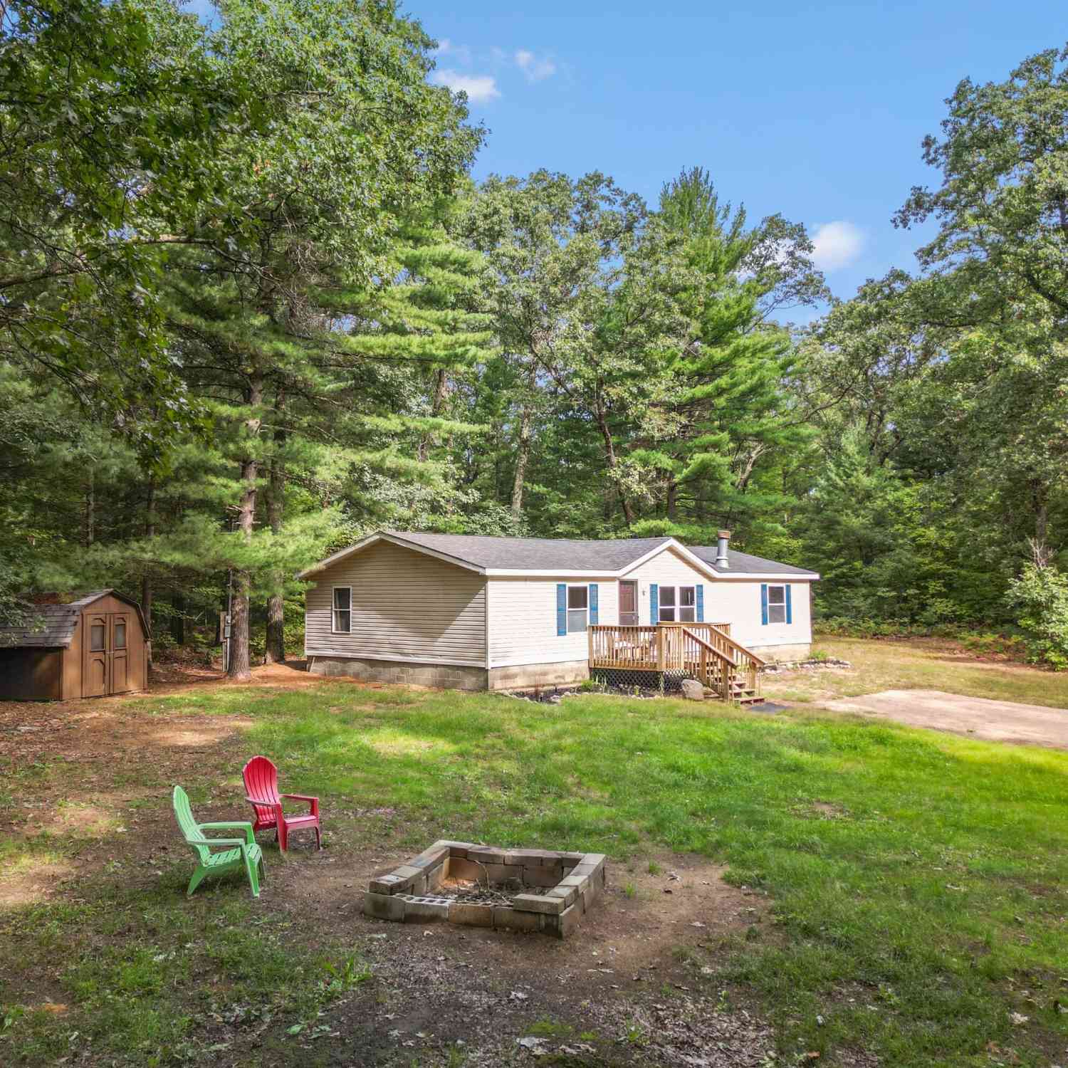 Mobile Home For Sale - 2197 E Cedar Street<br/> Newaygo County, Newaygo, MI 49337