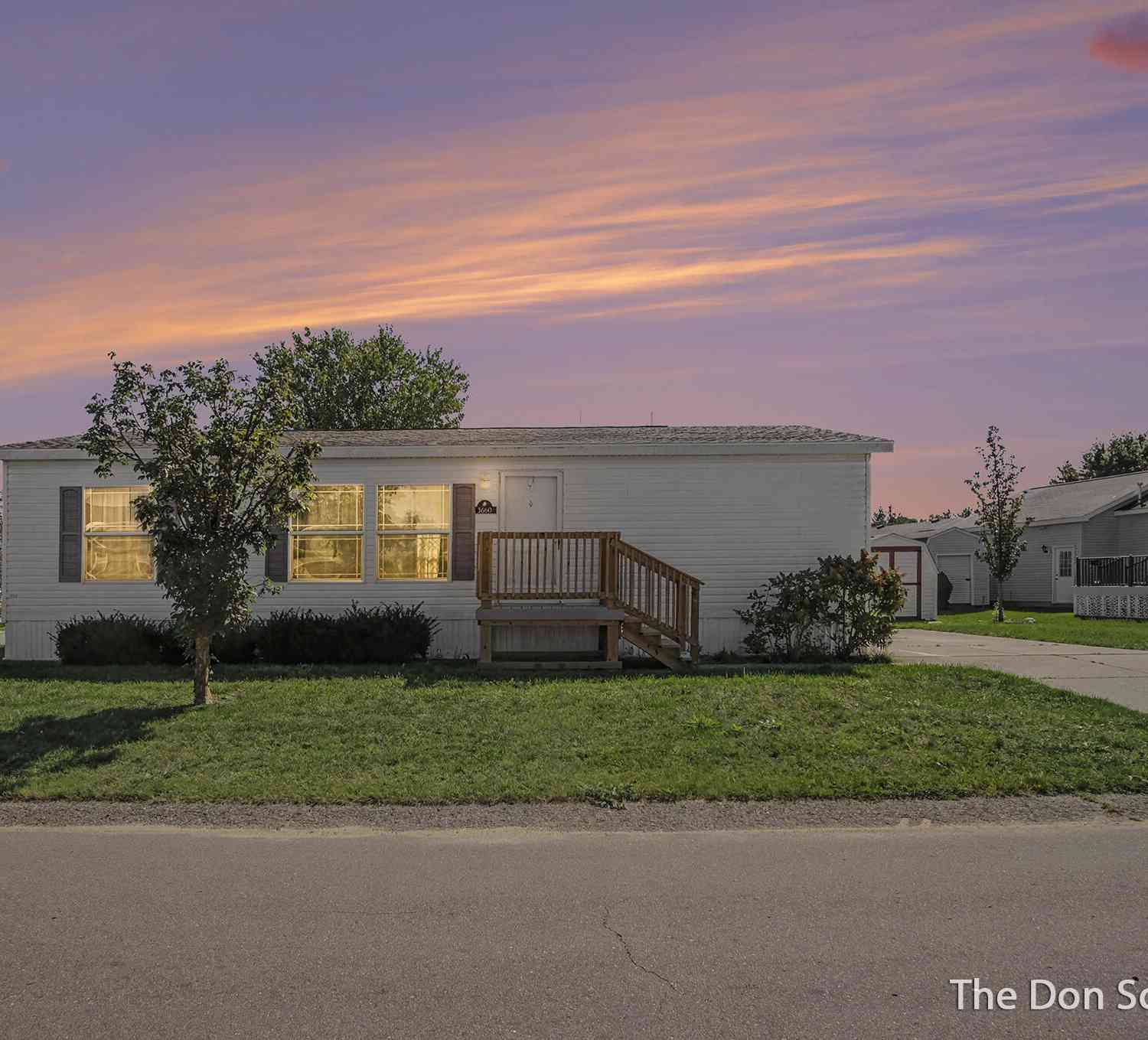 Mobile Home For Sale - 3660 Lilyfield Drive<br/> Cedar Springs, MI 49319