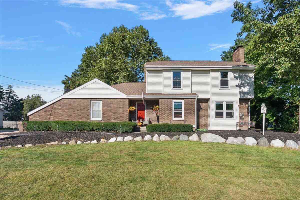 Homes For Sale - 3655 Aaron Avenue<br/> Grandville, MI 49418