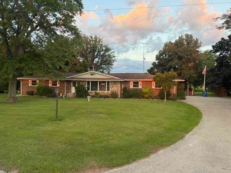 Homes For Sale - 565 N Fiske Road<br/> Branch County, Coldwater, MI 49036