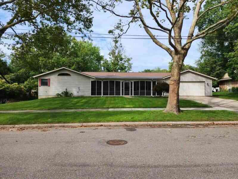 Homes For Sale - 131 Sorrento Drive<br/> Holland, MI 49423