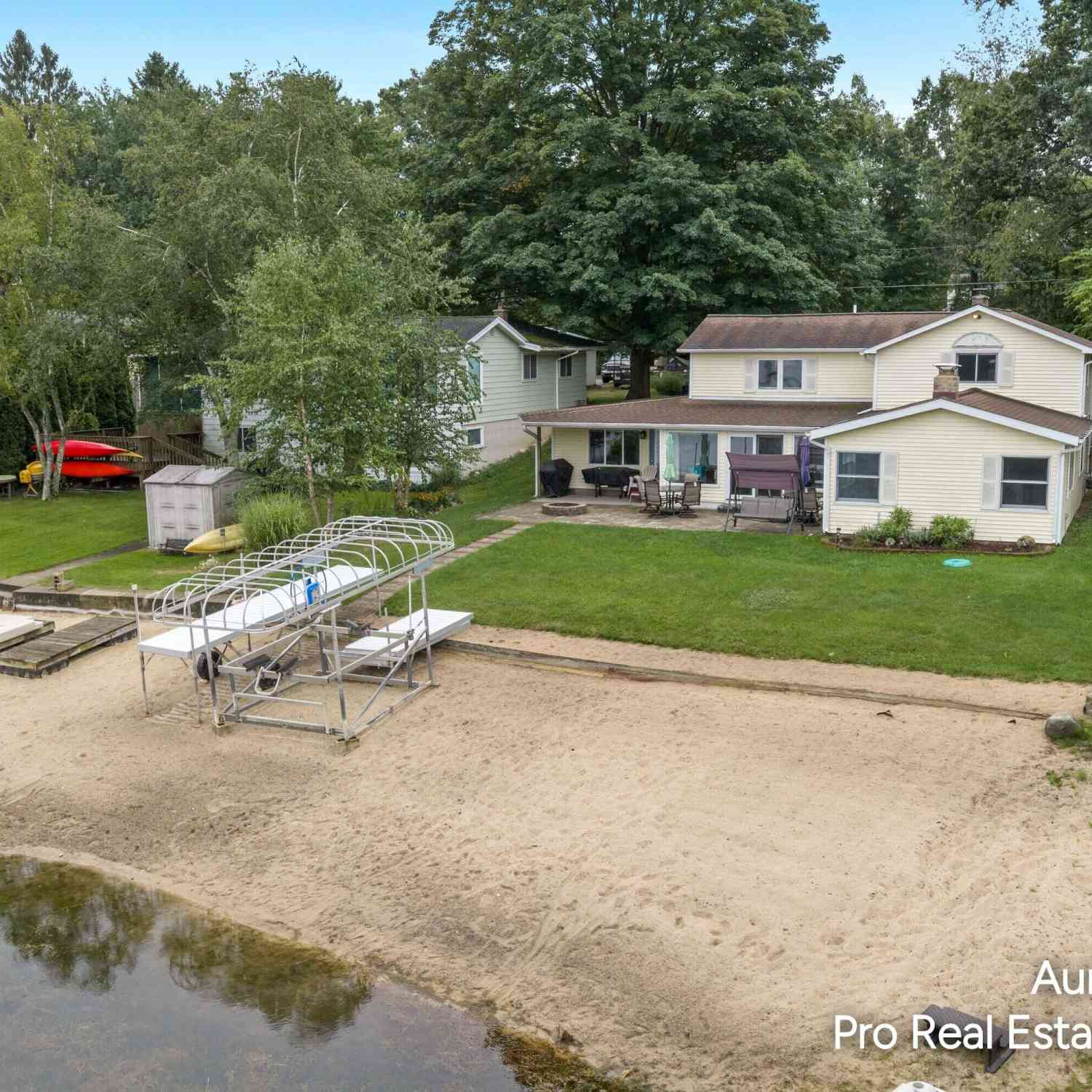 Homes For Sale - 13555 Sunset Shores Drive<br/> Cedar Springs, MI 49319