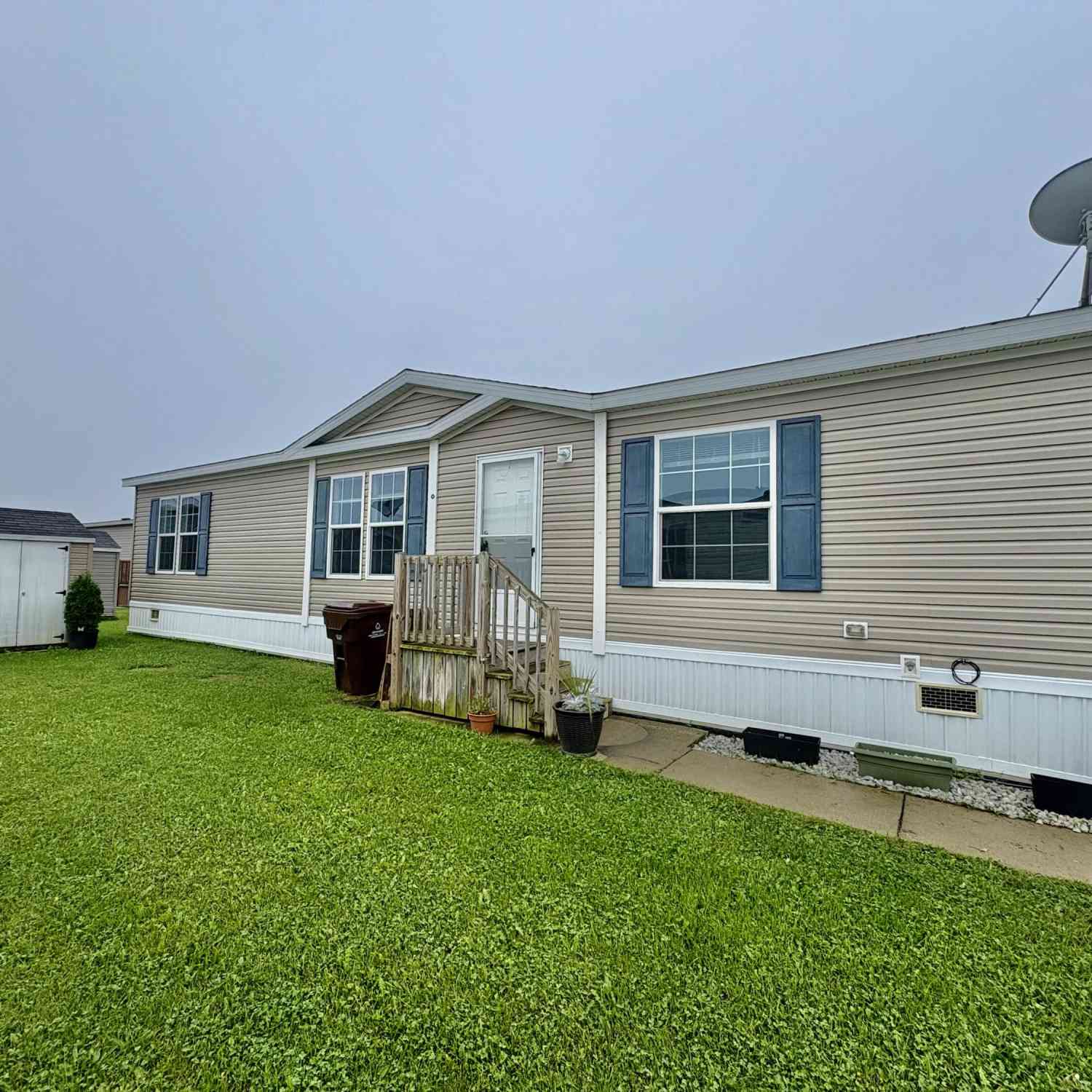 Mobile Home For Sale - 4557 Tudor Lane<br/> Jackson, MI 49201