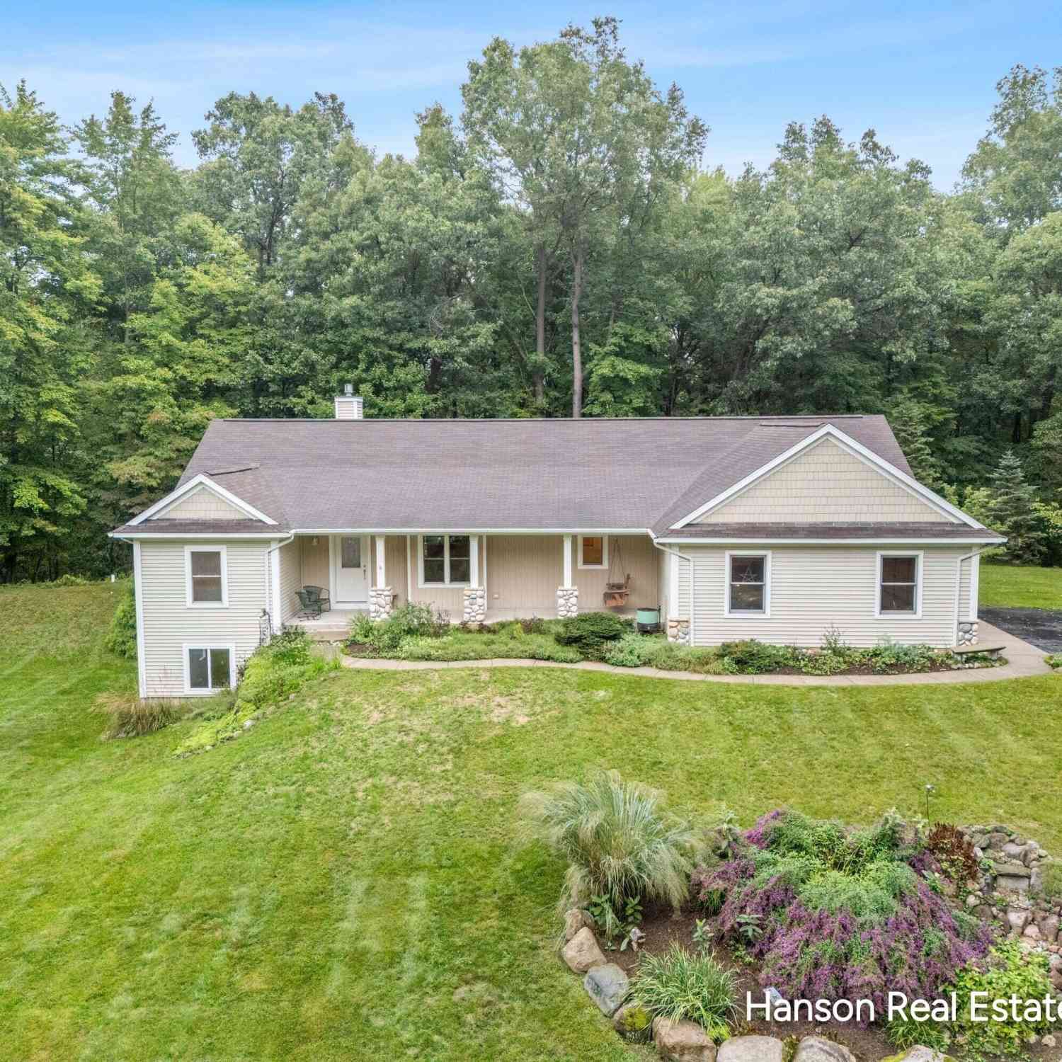 Homes For Sale - 1675 Parnell Avenue<br/> Ada, MI 49301