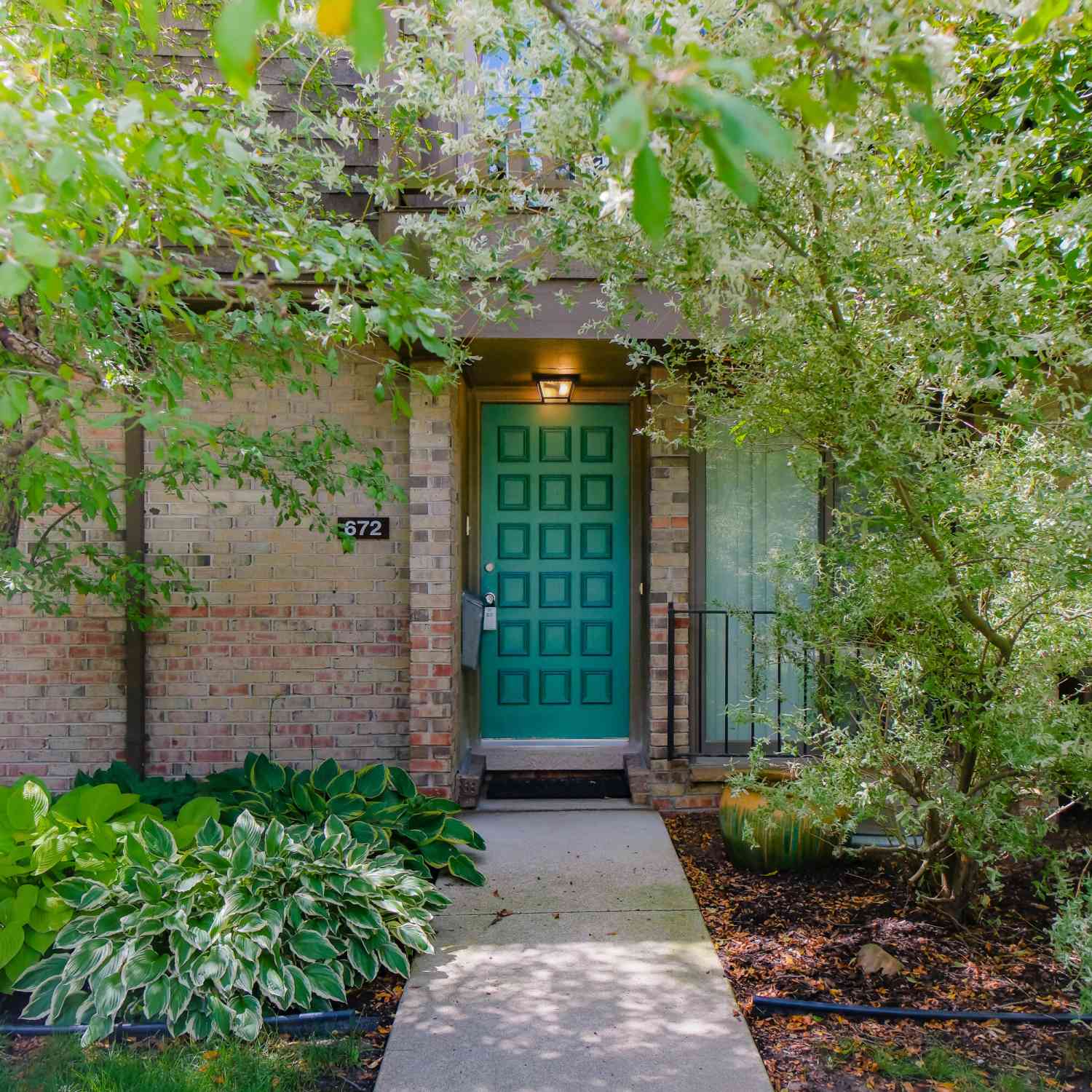 Condo For Sale - 672 Greenhills Drive<br/> Ann Arbor, MI 48105