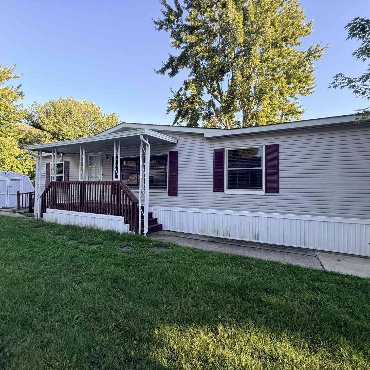 Mobile Home For Sale - 4484 Gardens Boulevard<br/> Grand Rapids, MI 49534