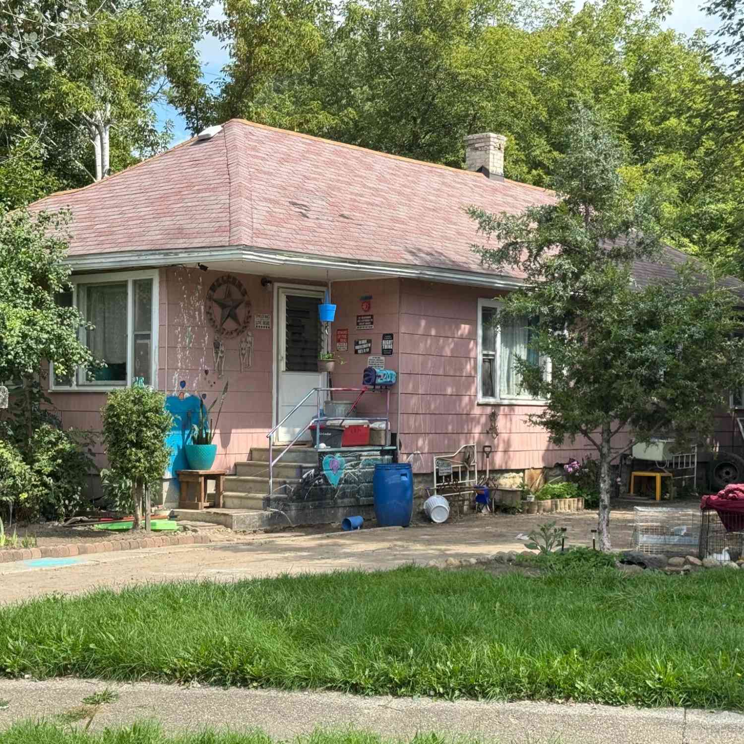 Homes For Sale - 2208 Branch Road<br/> Genesee County, Flint, MI 48506