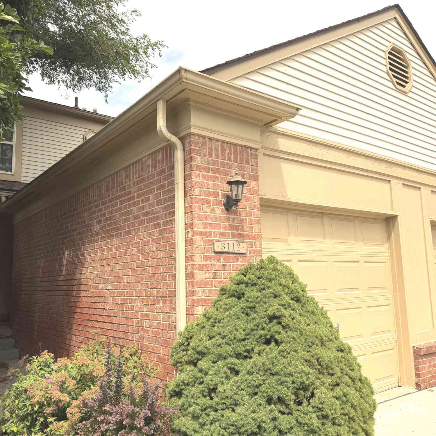 Condo For Rent - 3112 Village Circle<br/> Ann Arbor, MI 48108
