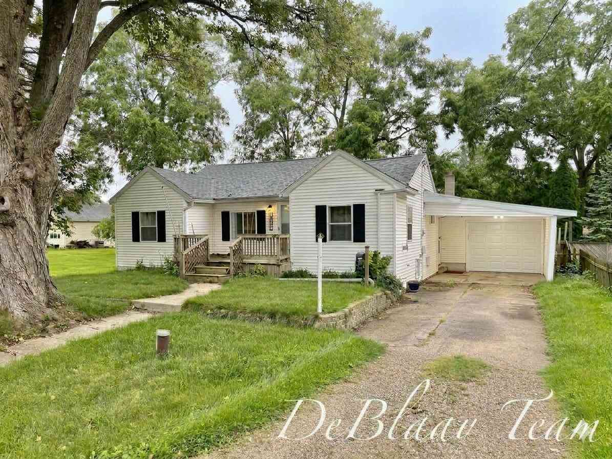 Homes For Sale - 3418 Munson Street<br/> Lansing, MI 48917