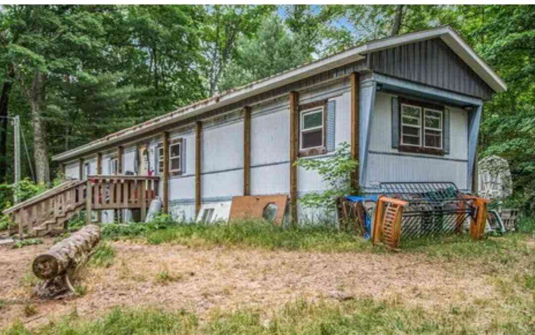 Mobile Home For Sale - 1850 Wood Street<br/> Newaygo County, Bitely, MI 49309