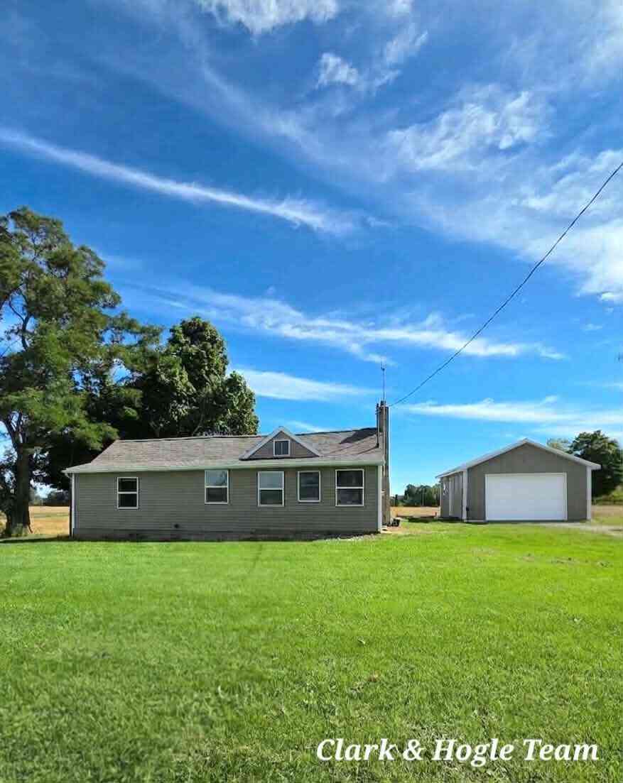 Homes For Sale - 2983 Divine Highway<br/> Ionia County, Lyons, MI 48851