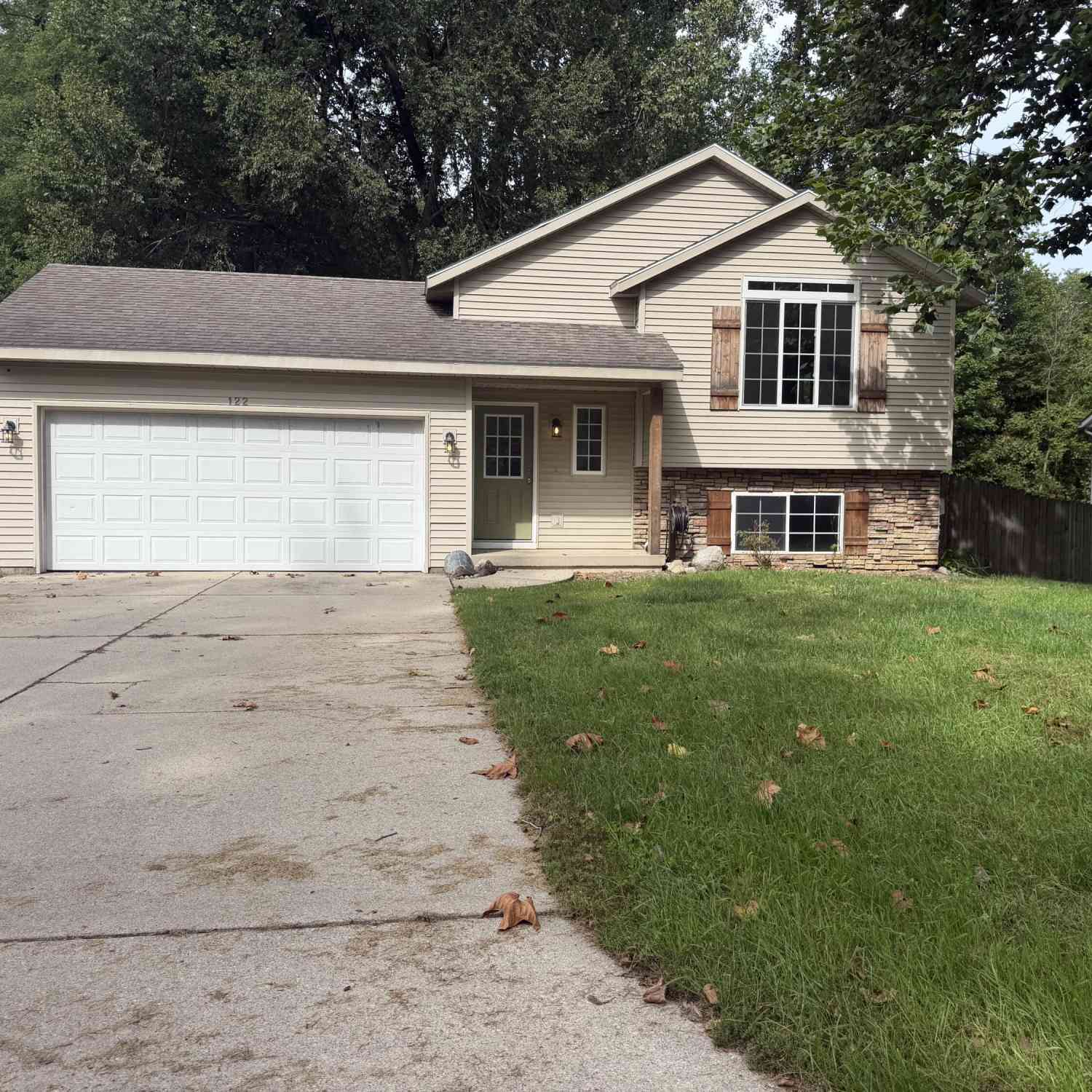 Homes For Rent - 122 Summit Drive<br/> Allegan County, Allegan, MI 49010