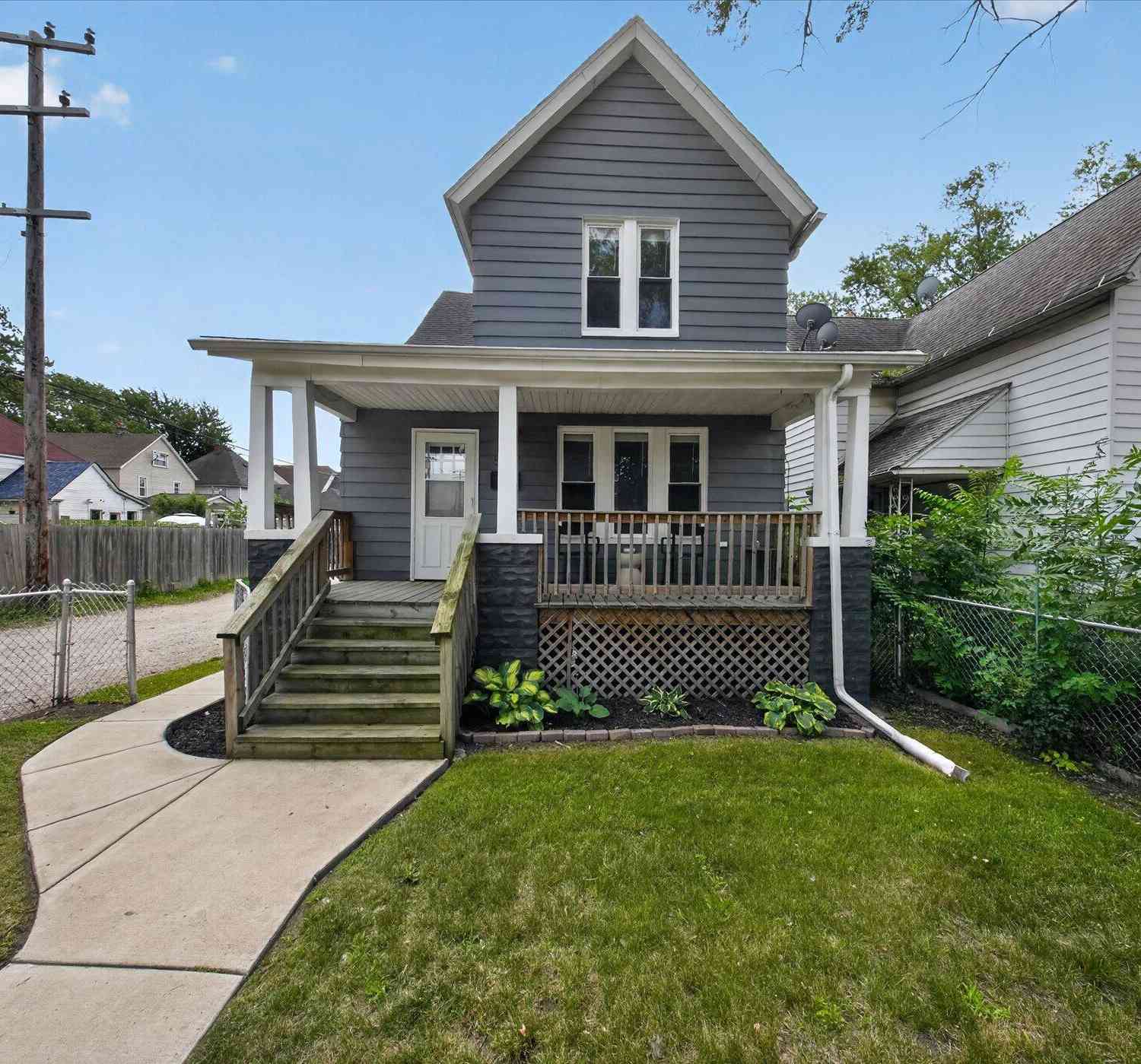Homes For Rent - 5827 Baker Street<br/> Detroit, MI 48209