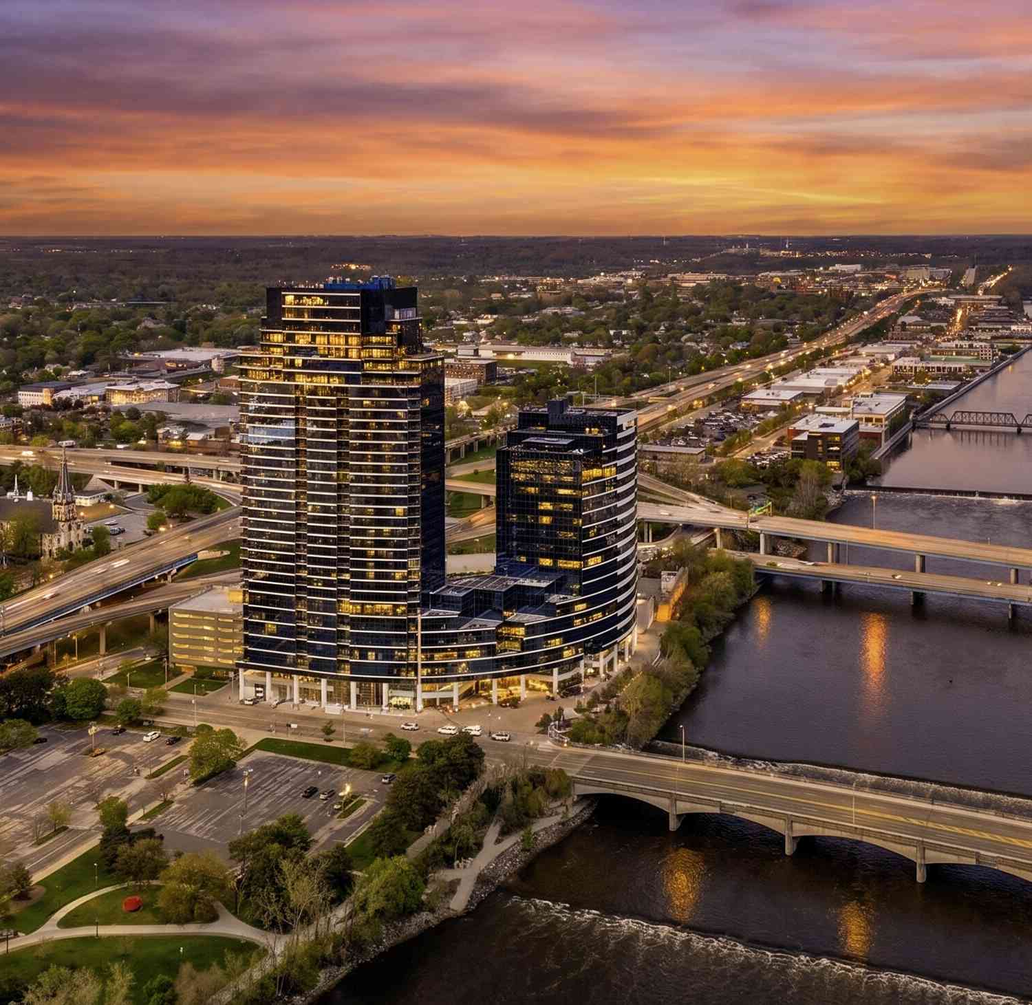 Condo For Rent - 335 Bridge Street #306<br/> Kent County, Grand Rapids, MI 49504