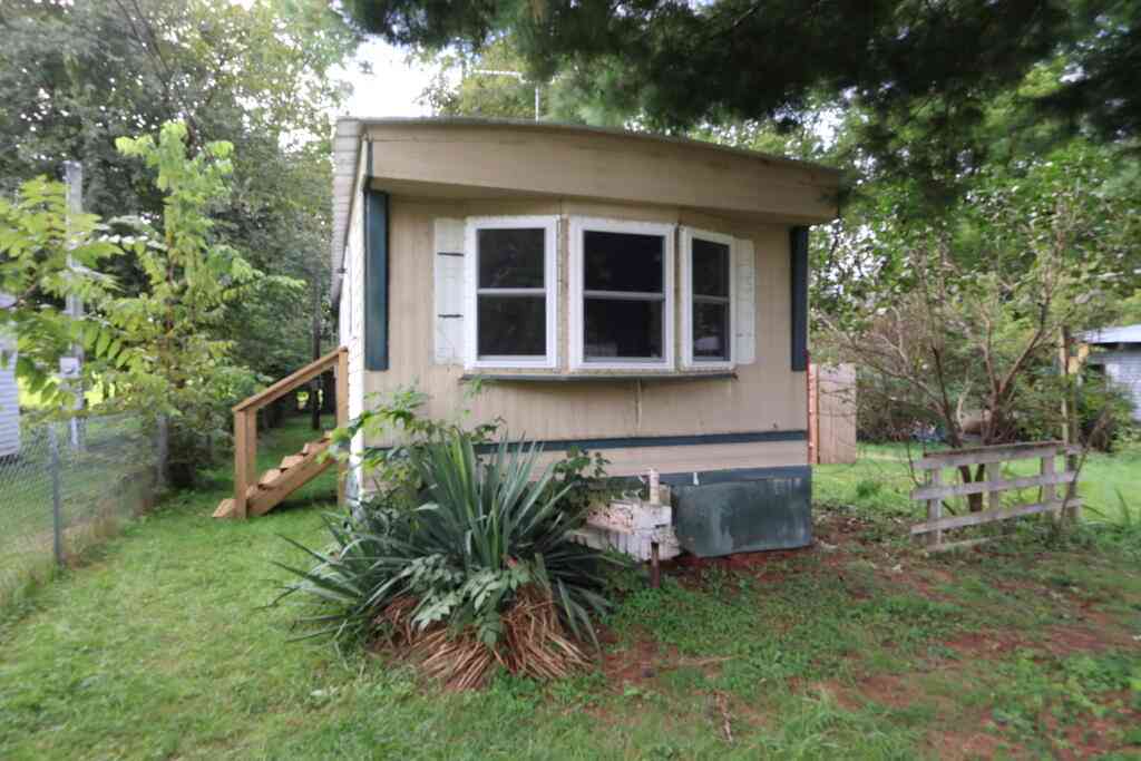 Mobile Home For Sale - 1169 Chippawa Drive<br/> Union City, MI 49094