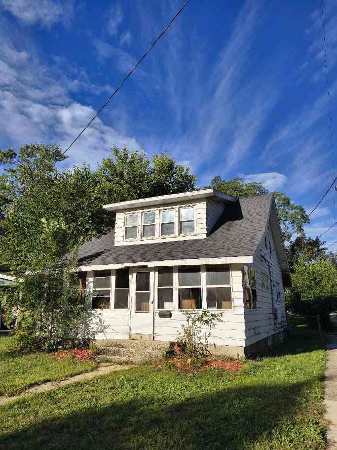 Homes For Sale - 1709 Newark Avenue<br/> Grand Rapids, MI 49507