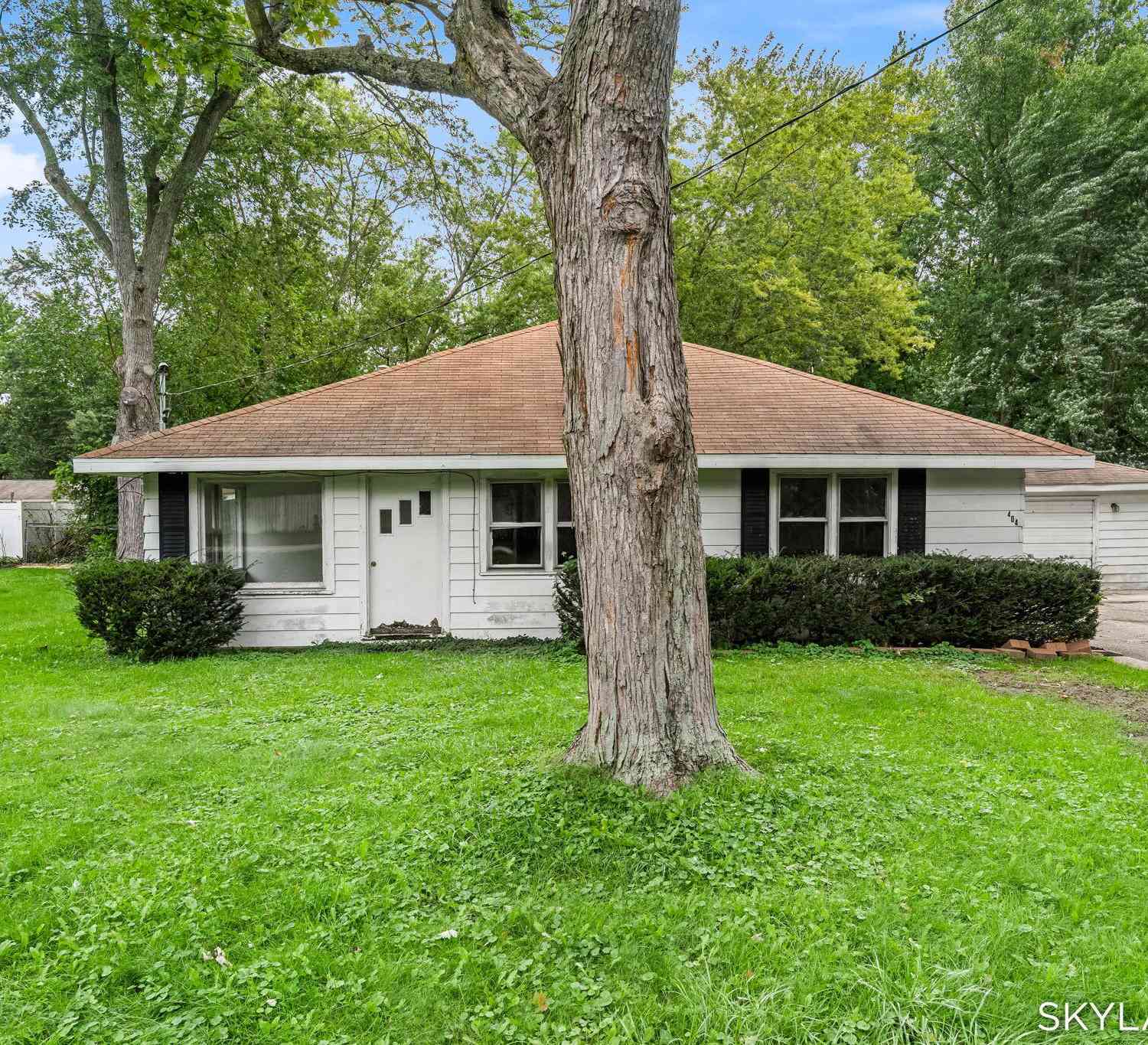 Homes For Sale - 404 Park Street<br/> Ottawa County, Coopersville, MI 49404