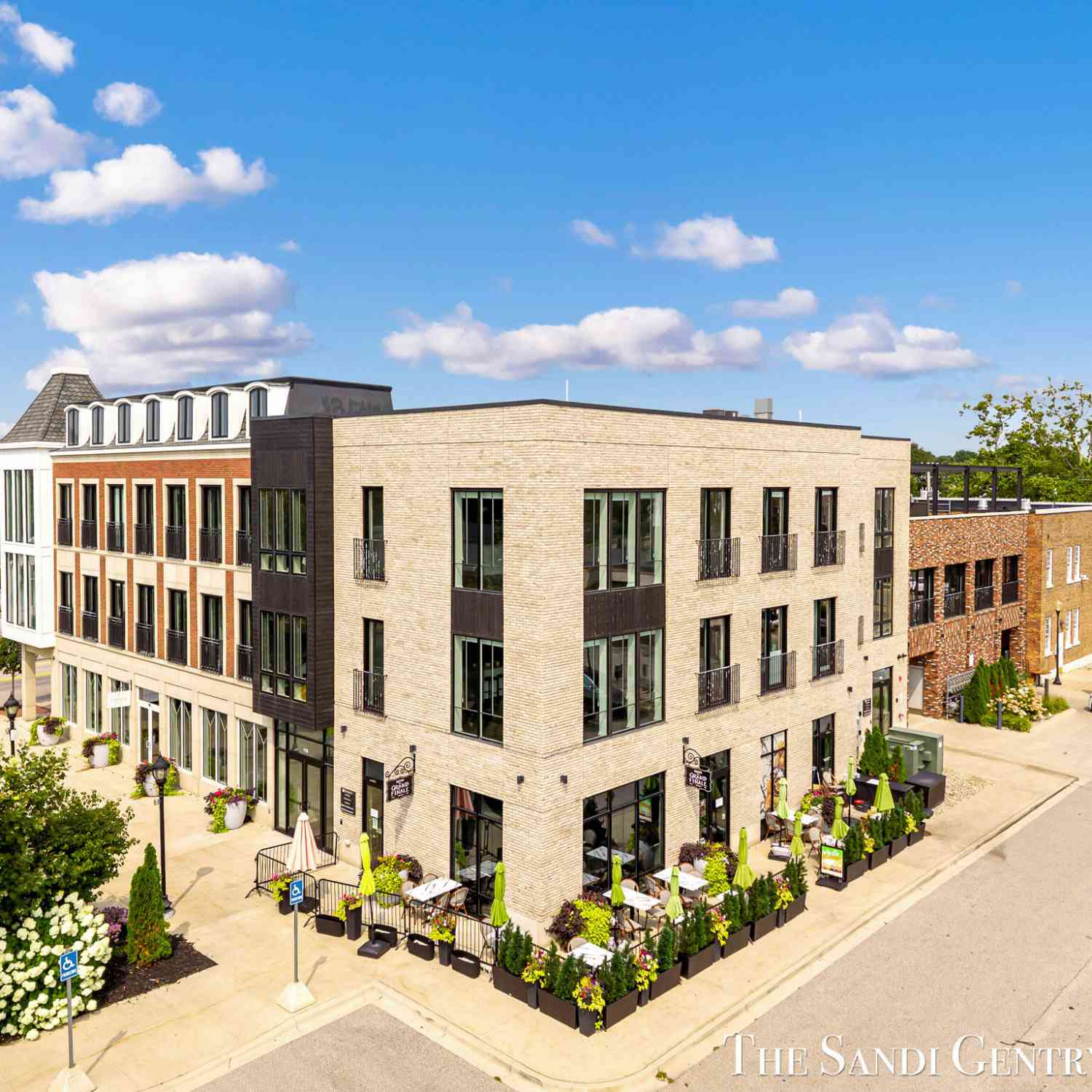 Condo For Sale - 110 W Savidge Street #202<br/> Spring Lake, MI 49456