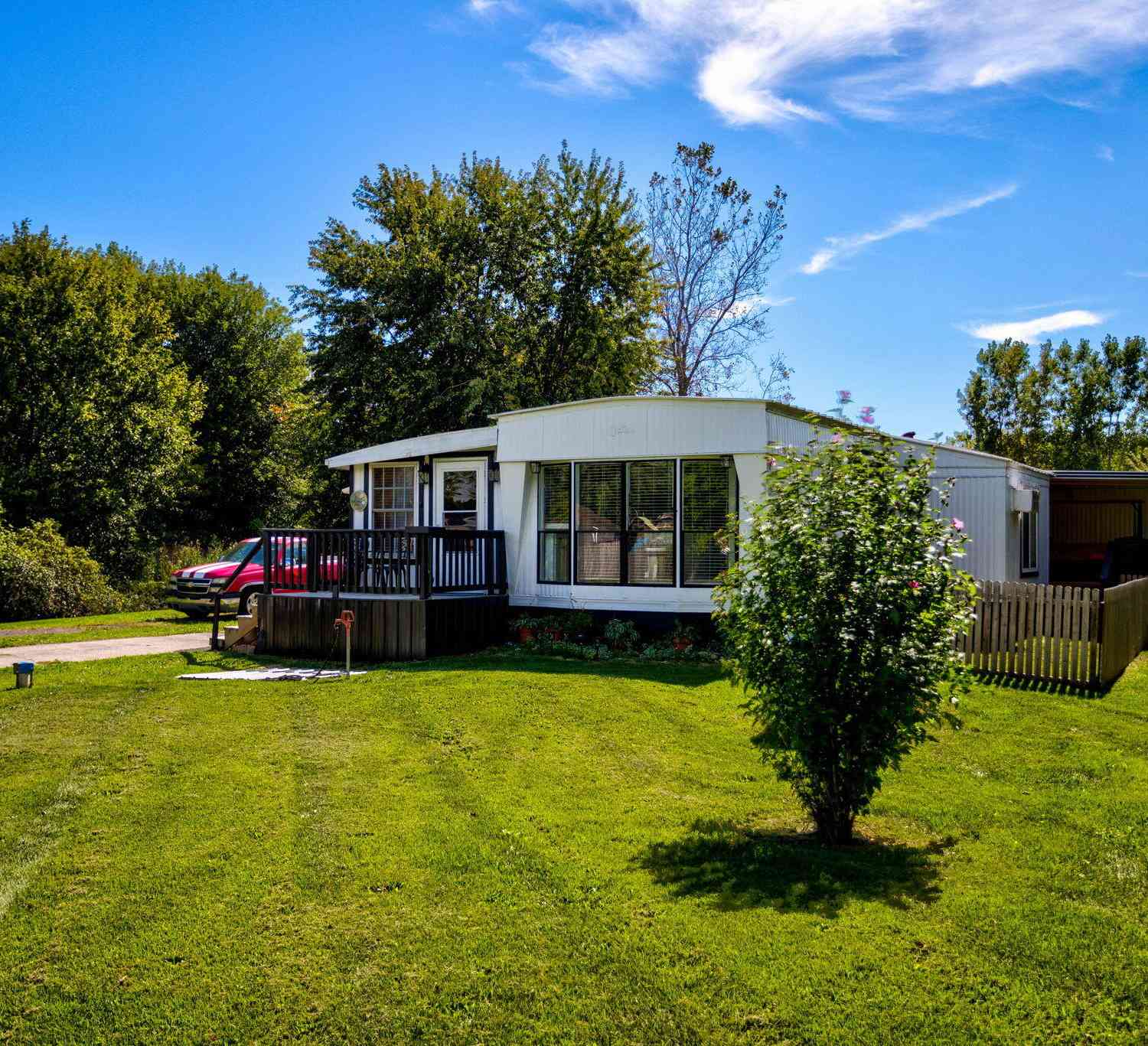 Mobile Home For Sale - 74231 Co Rd 376<br/> Van Buren County, Covert, MI 49043