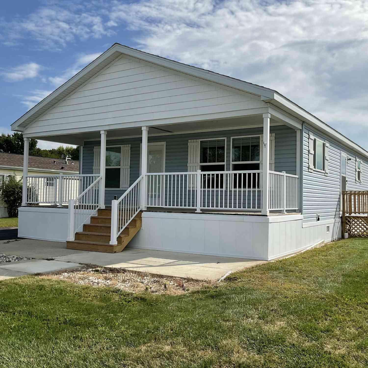 Mobile Home For Sale - 7117 White Oak Circle<br/> Portage, MI 49002