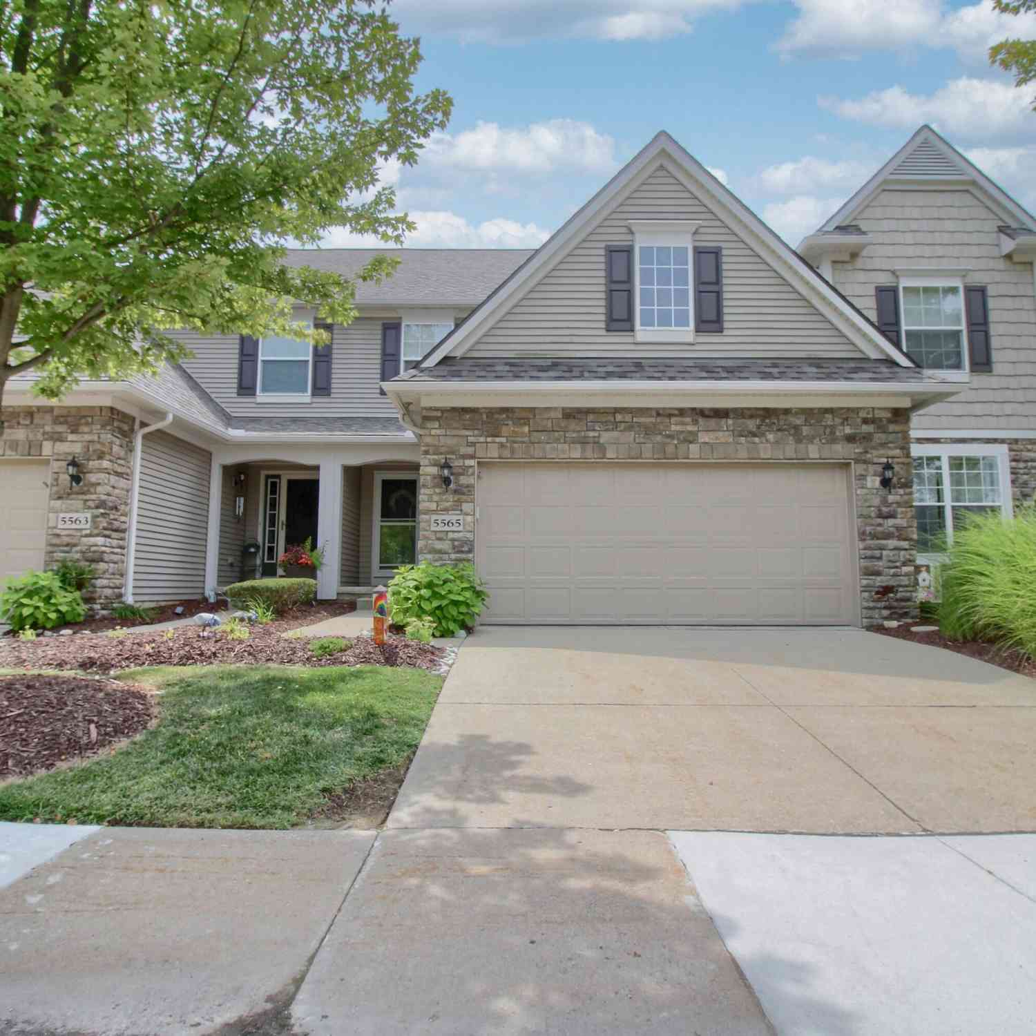 Condo For Sale - 5565 Gallery Park Drive<br/> Ann Arbor, MI 48103