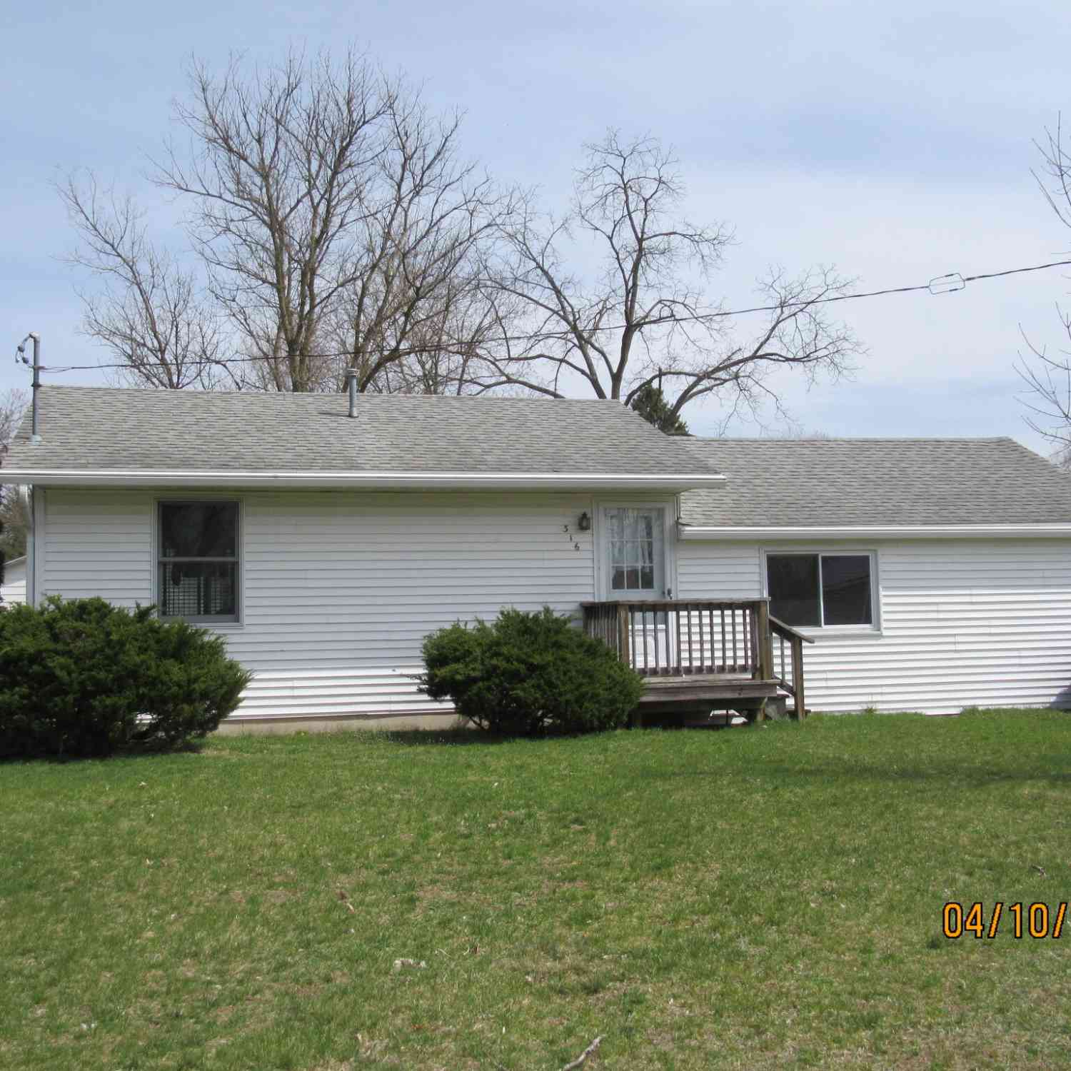 Homes For Sale - 316 6th Street<br/> Cedar Springs, MI 49319