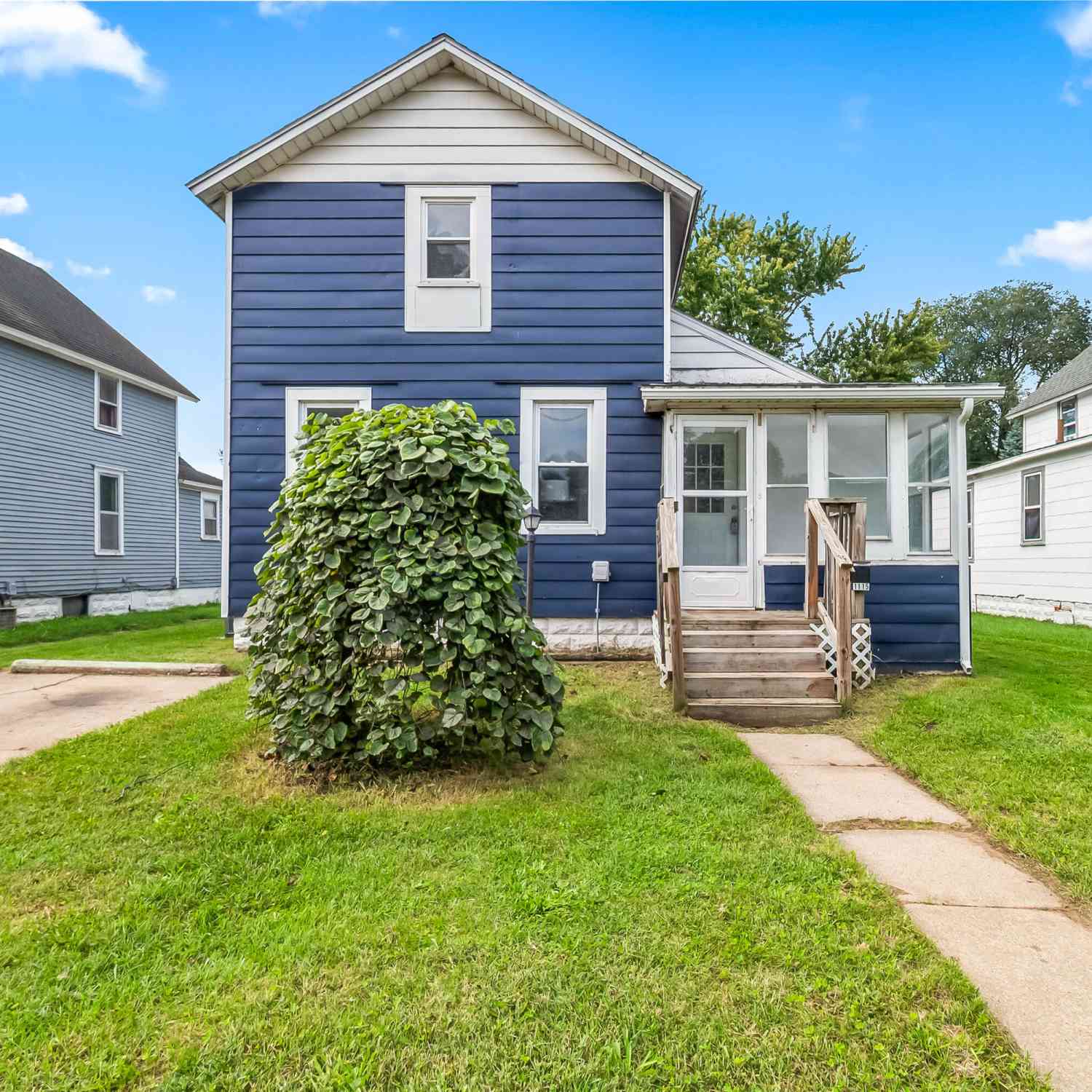 Homes For Sale - 1115 S Main Street<br/> Saint Joseph County, Three Rivers, MI 49093