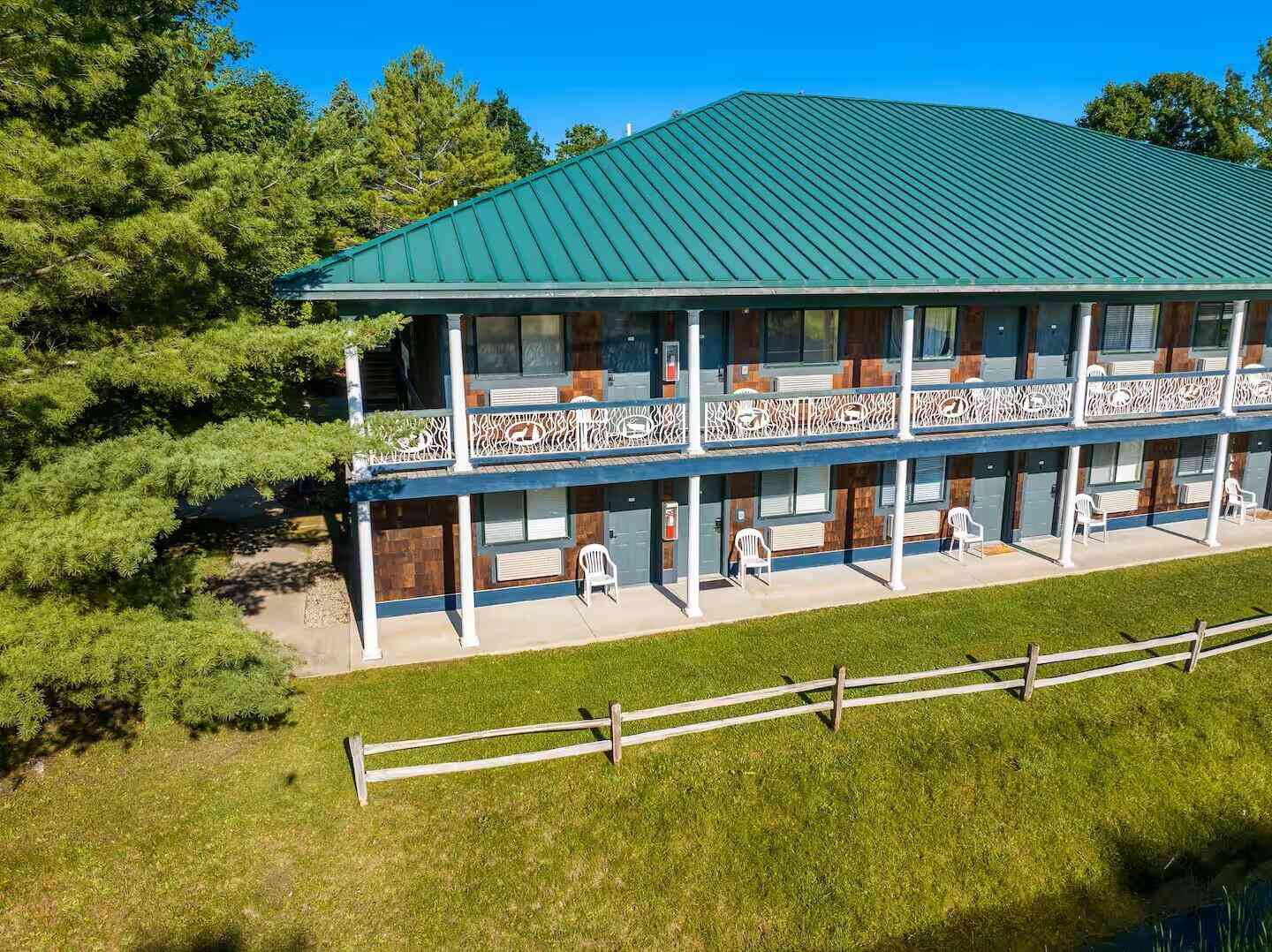 Condo For Sale - 5610 Shanty Creek Road #113<br/> Antrim County, Bellaire, MI 49615