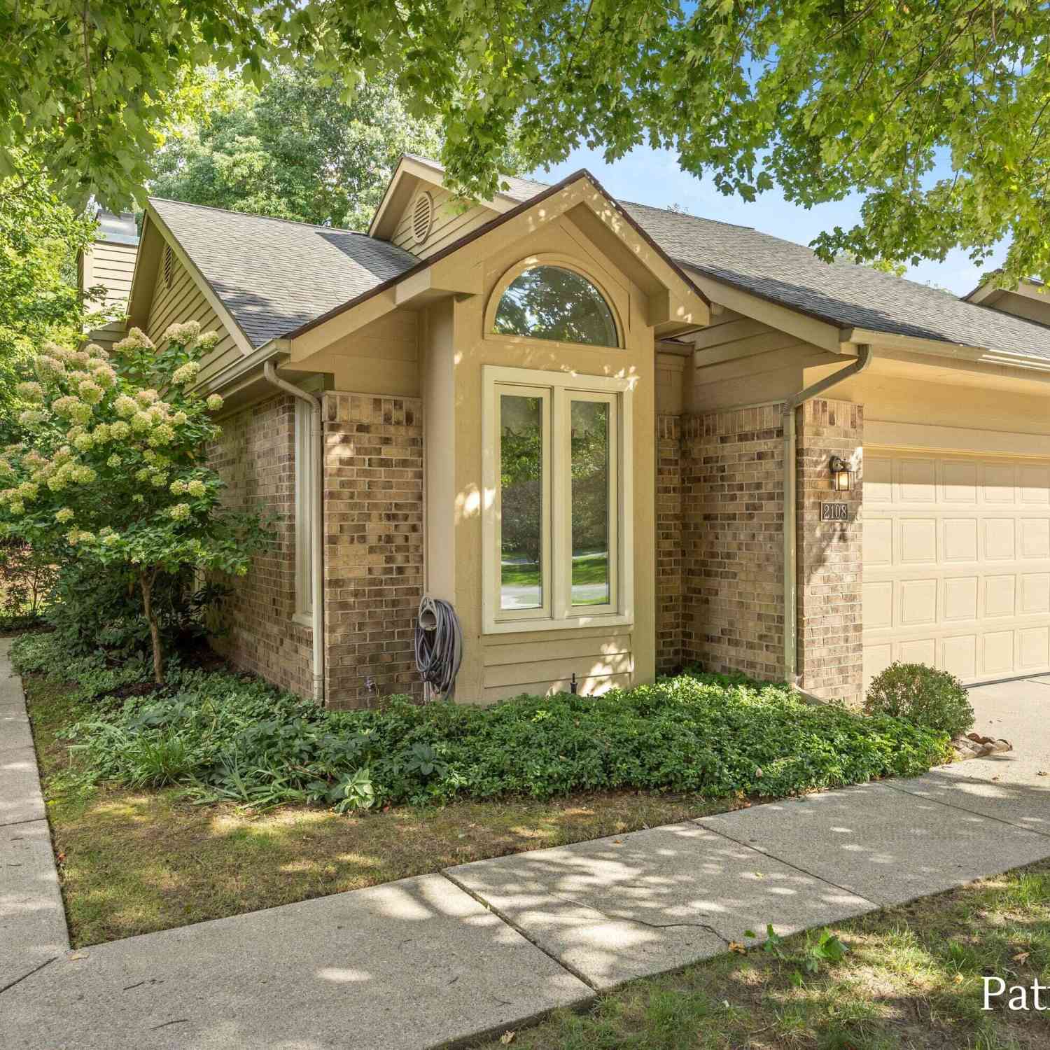 Condo For Sale - 2108 Tall Meadow Street<br/> Grand Rapids, MI 49505