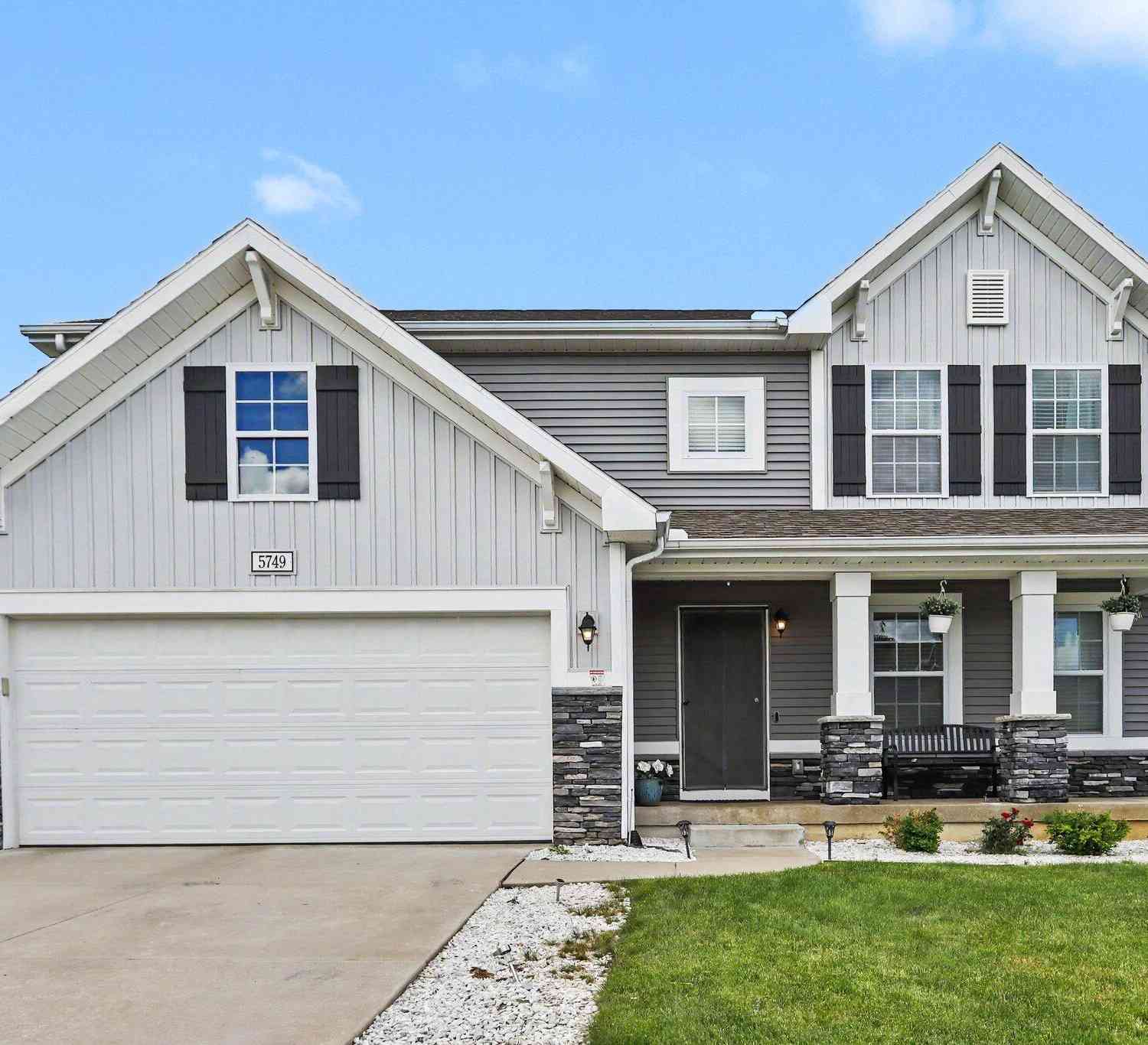 Homes For Sale - 5749 Copper Leaf Trail<br/> Portage, MI 49024