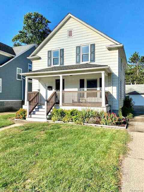Homes For Rent - 702 S Altadena Avenue<br/> Royal Oak, MI 48067
