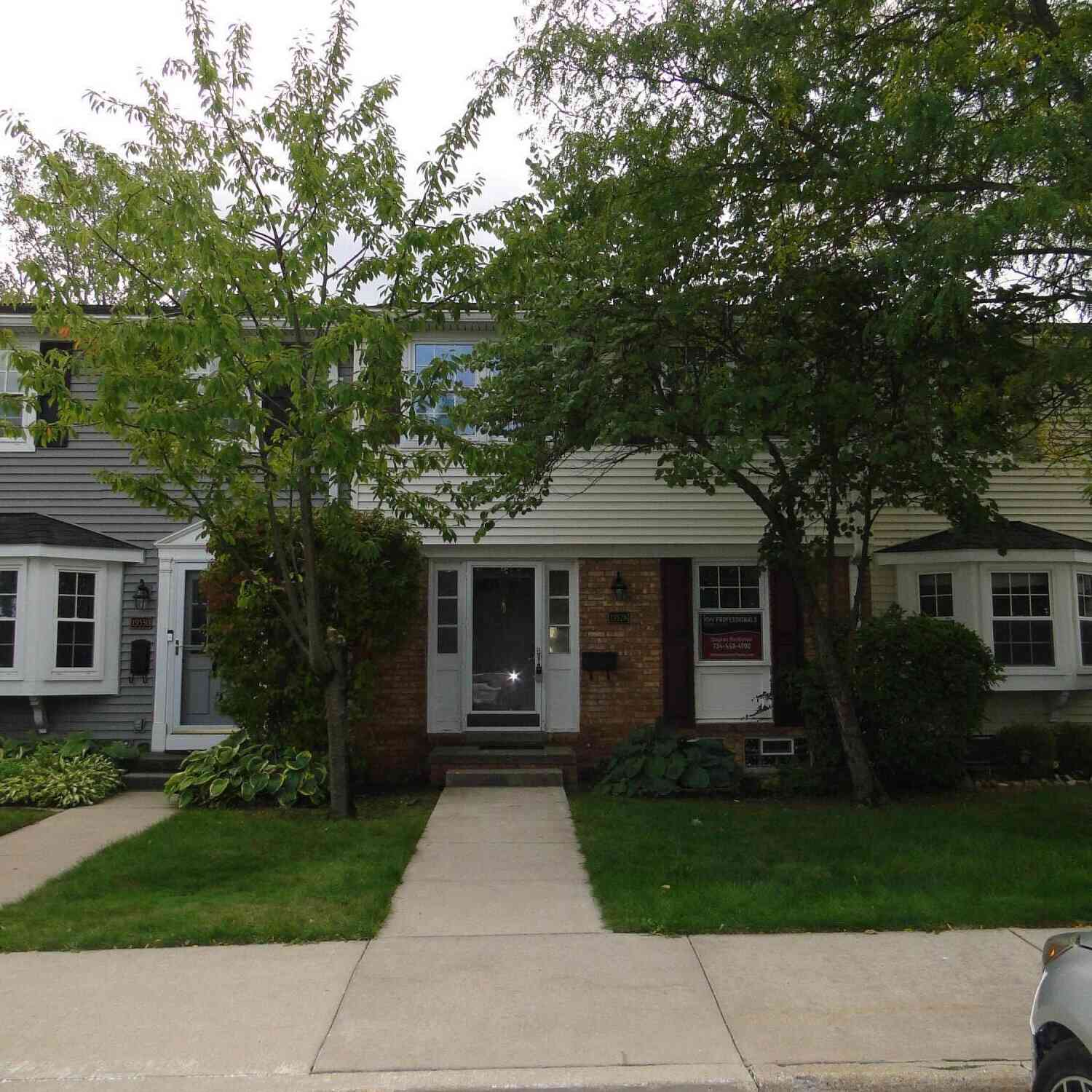 Condo For Sale - 19528 Mann Court<br/> Northville, MI 48167